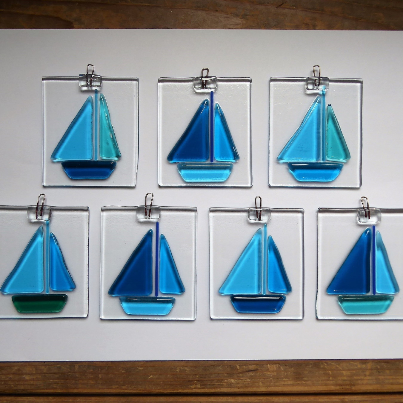 Hanging boats - great for bathrooms!