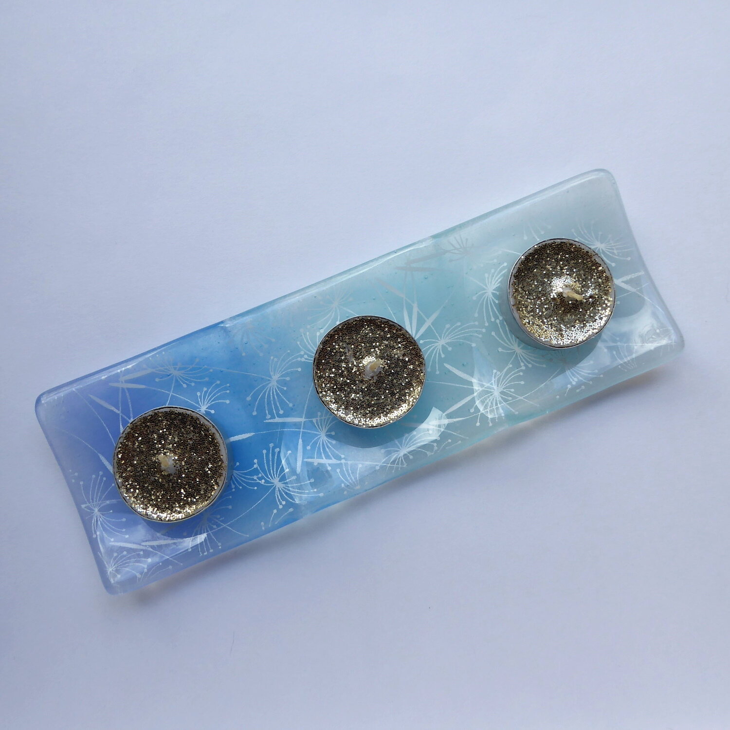 Dandelion clocks tealight tray