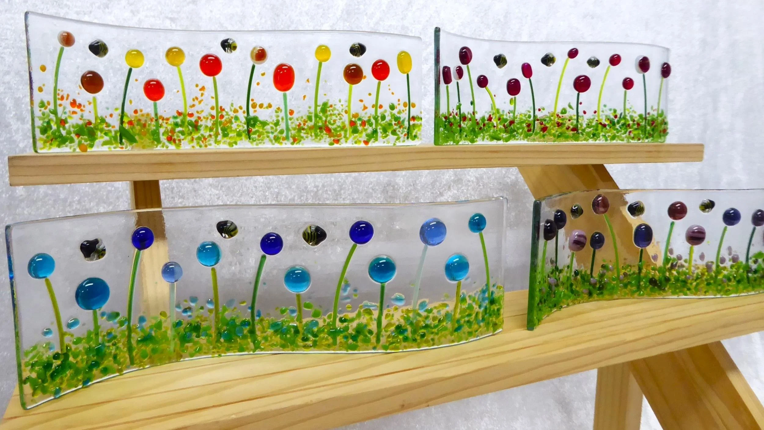 eva-glass-design-fused-glass-flower-meadow-waves-3a.jpg