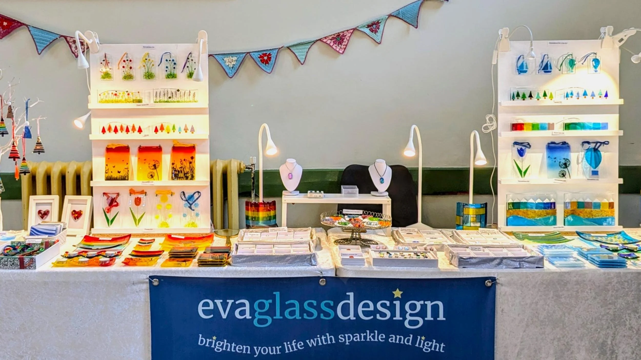 eva-glass-design-shambles-market-stroud-stall-dec-2025.jpg