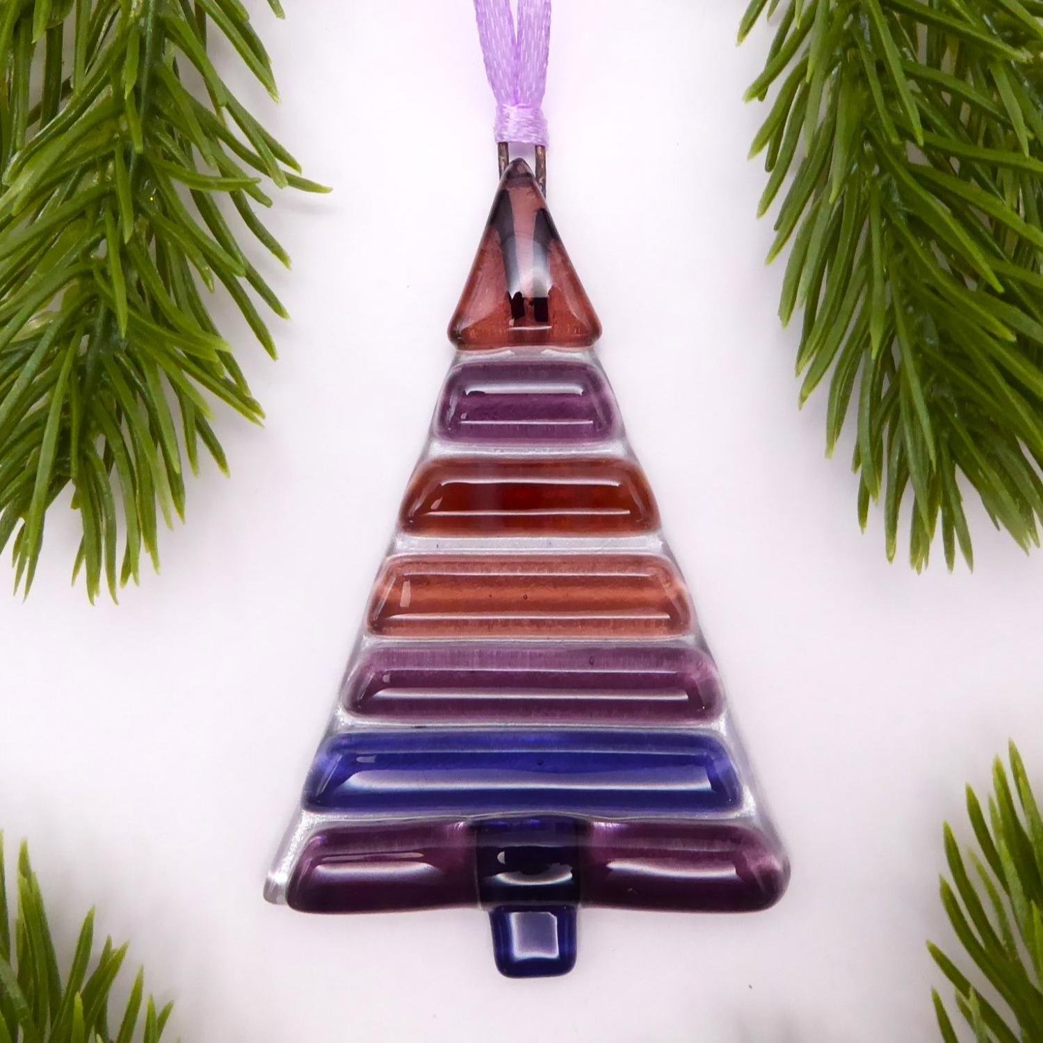  Hanging tree-shaped glass Christmas decoration with pink and purple stripes 