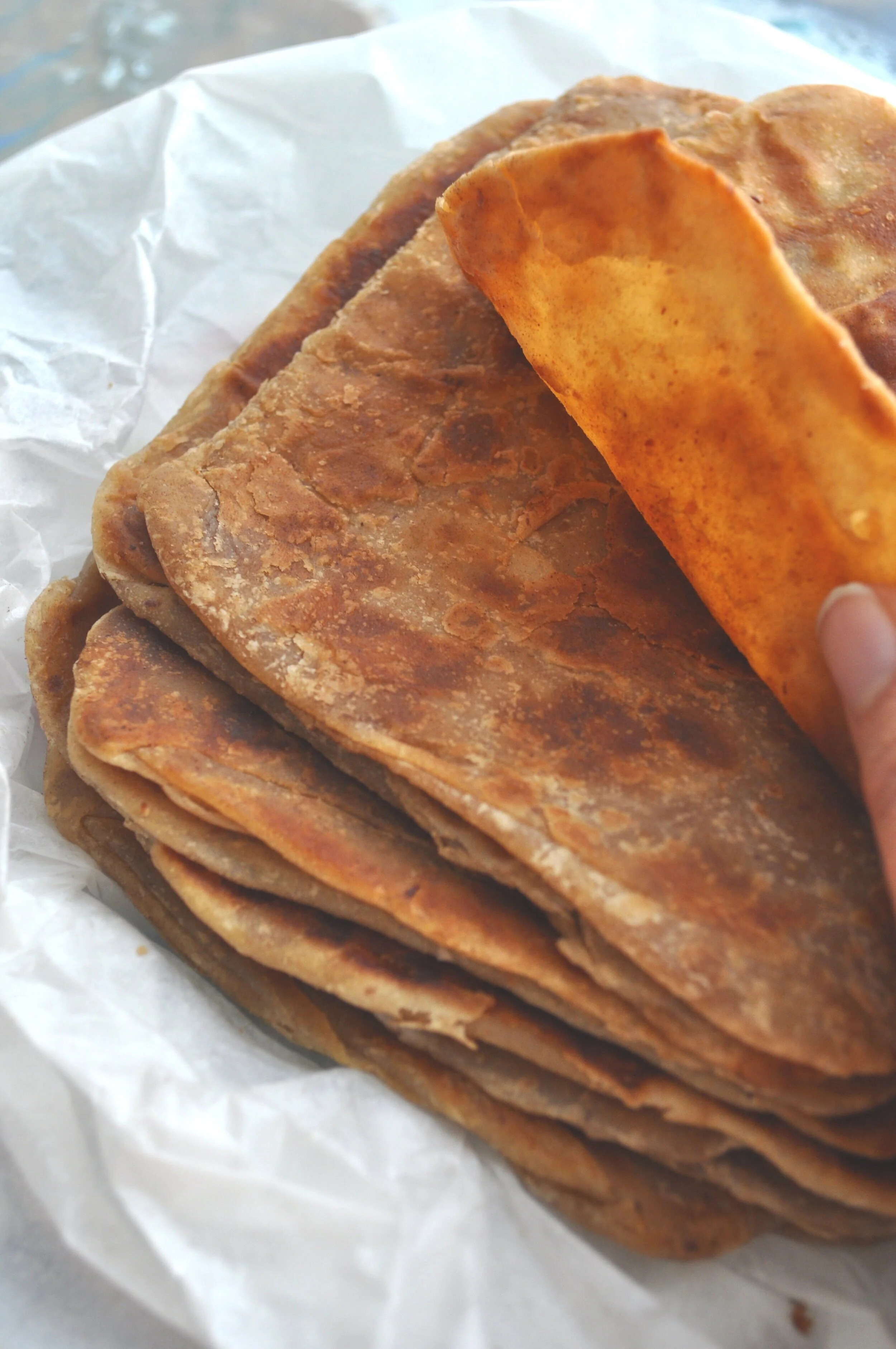 Omani Date Paratha Bread (Khoubz Mardhouf) Dine with Dina