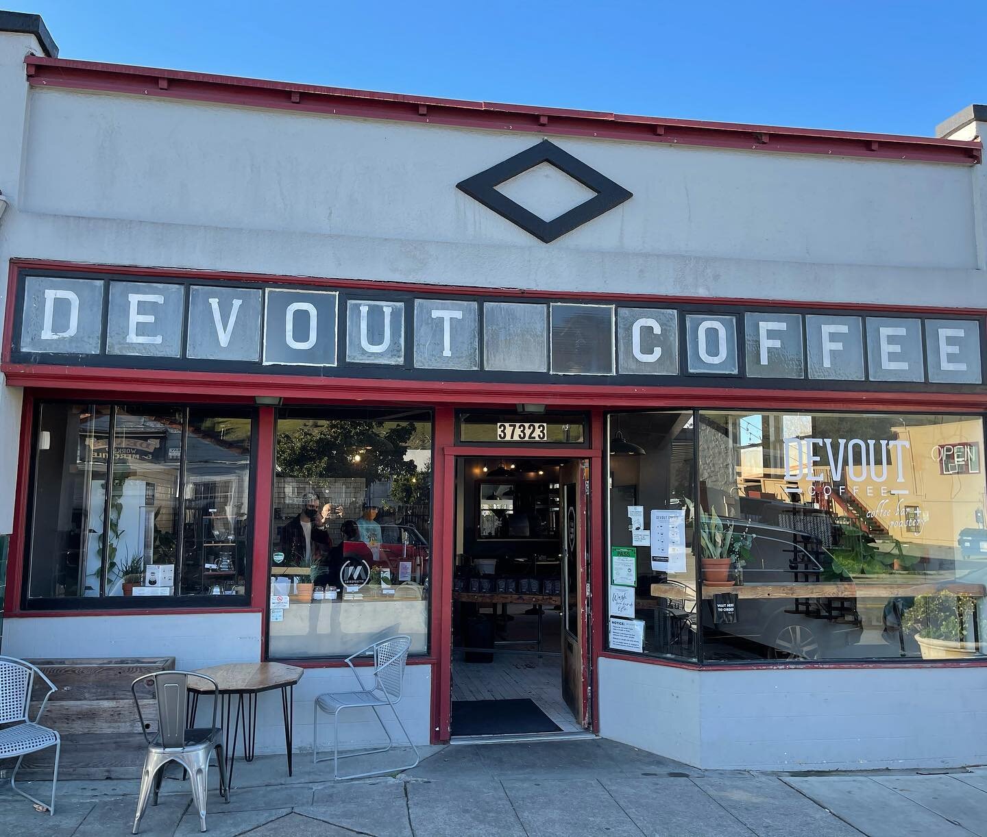 Stopped for that morning pick me up. I recommend the Gibraltar and a pour over. I&rsquo;m partial to Los Alpes from Honduras. #devoutbrewing #devoutcoffee #devoutcoffeeroasters #inmotionchiropractic #inmotionsportschiro #inmotionsportschiropractic #m