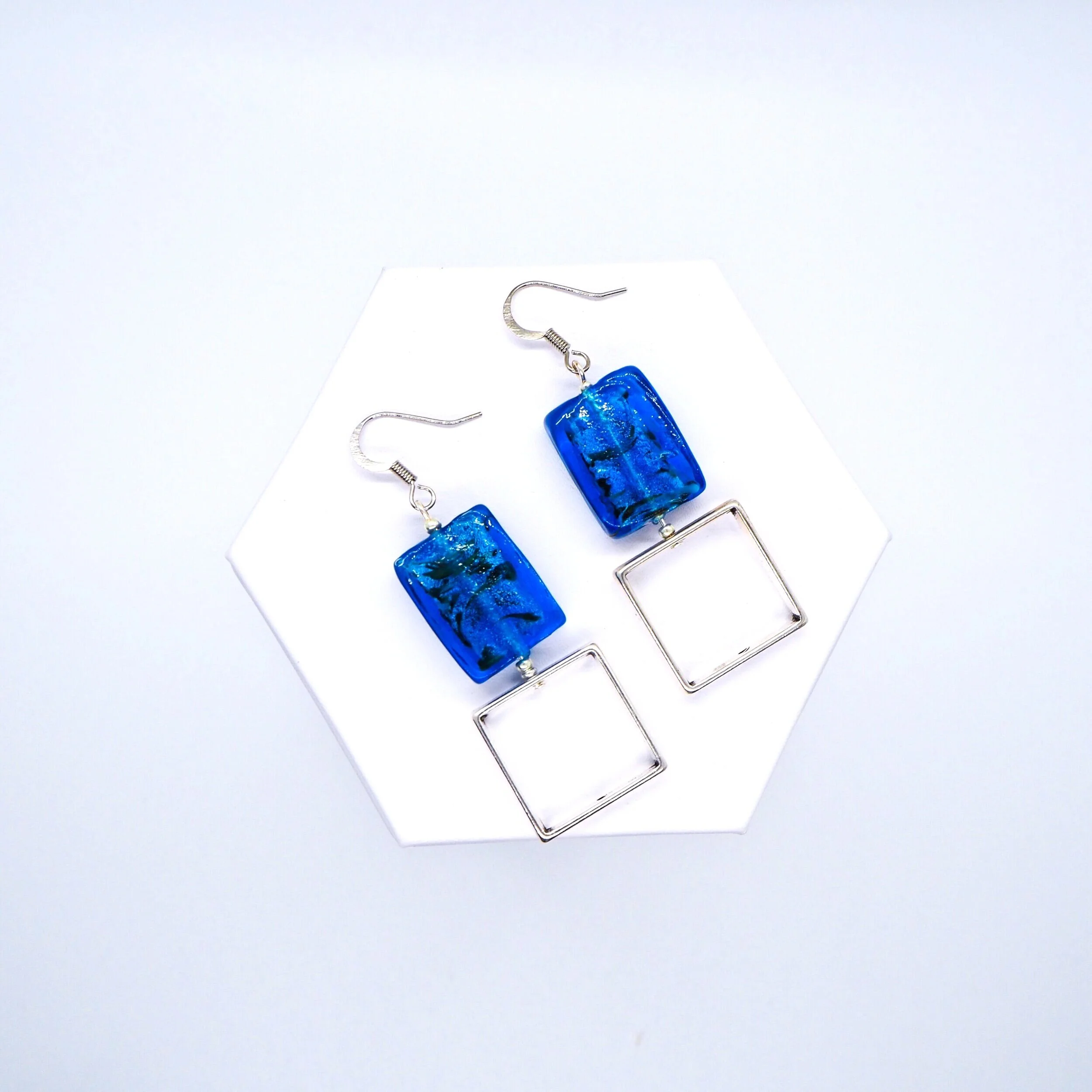 4269BAF2-C947-43A3-8225-FA71C19446D6