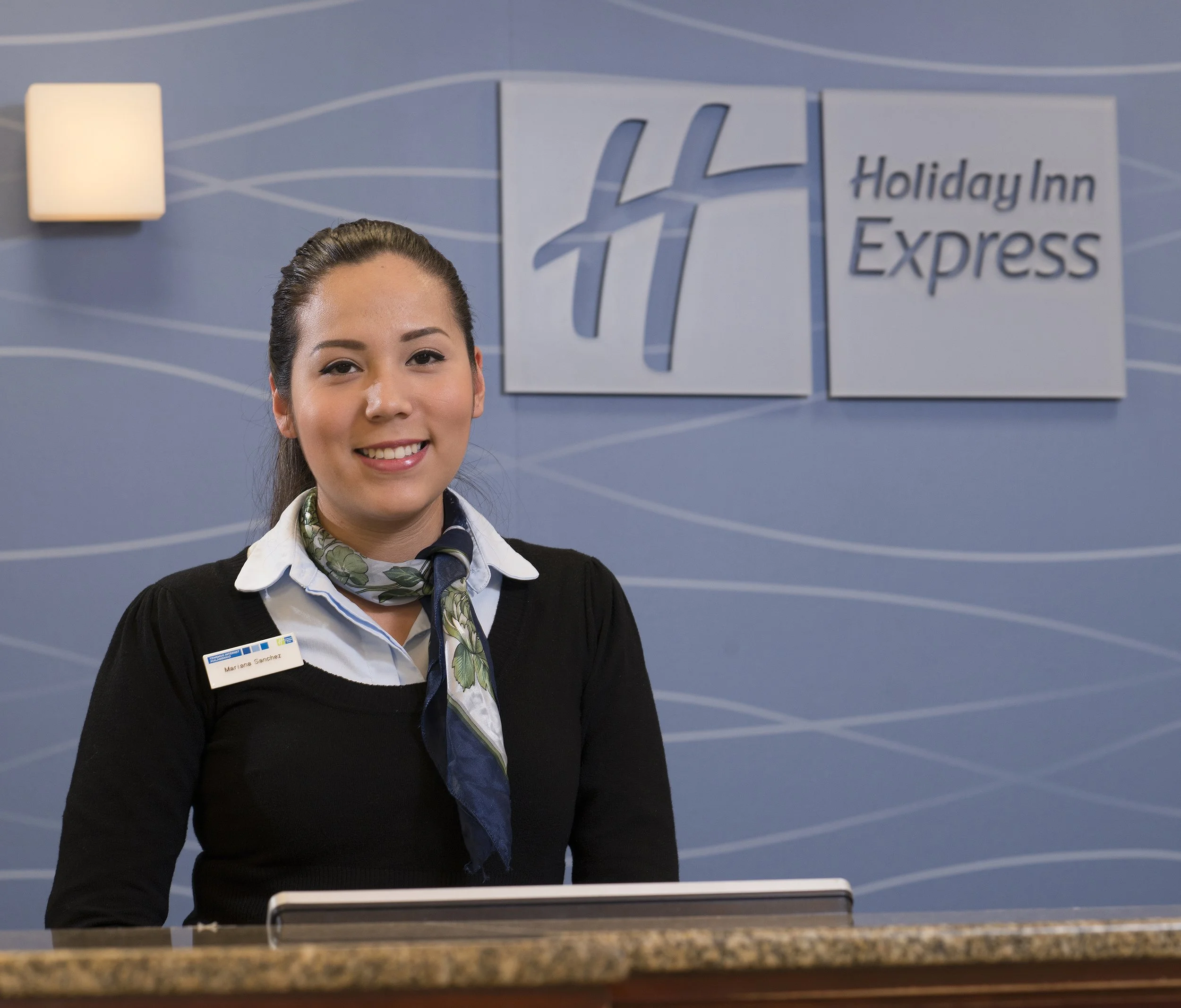 Holiday Aerop MTY-016 copia.jpg