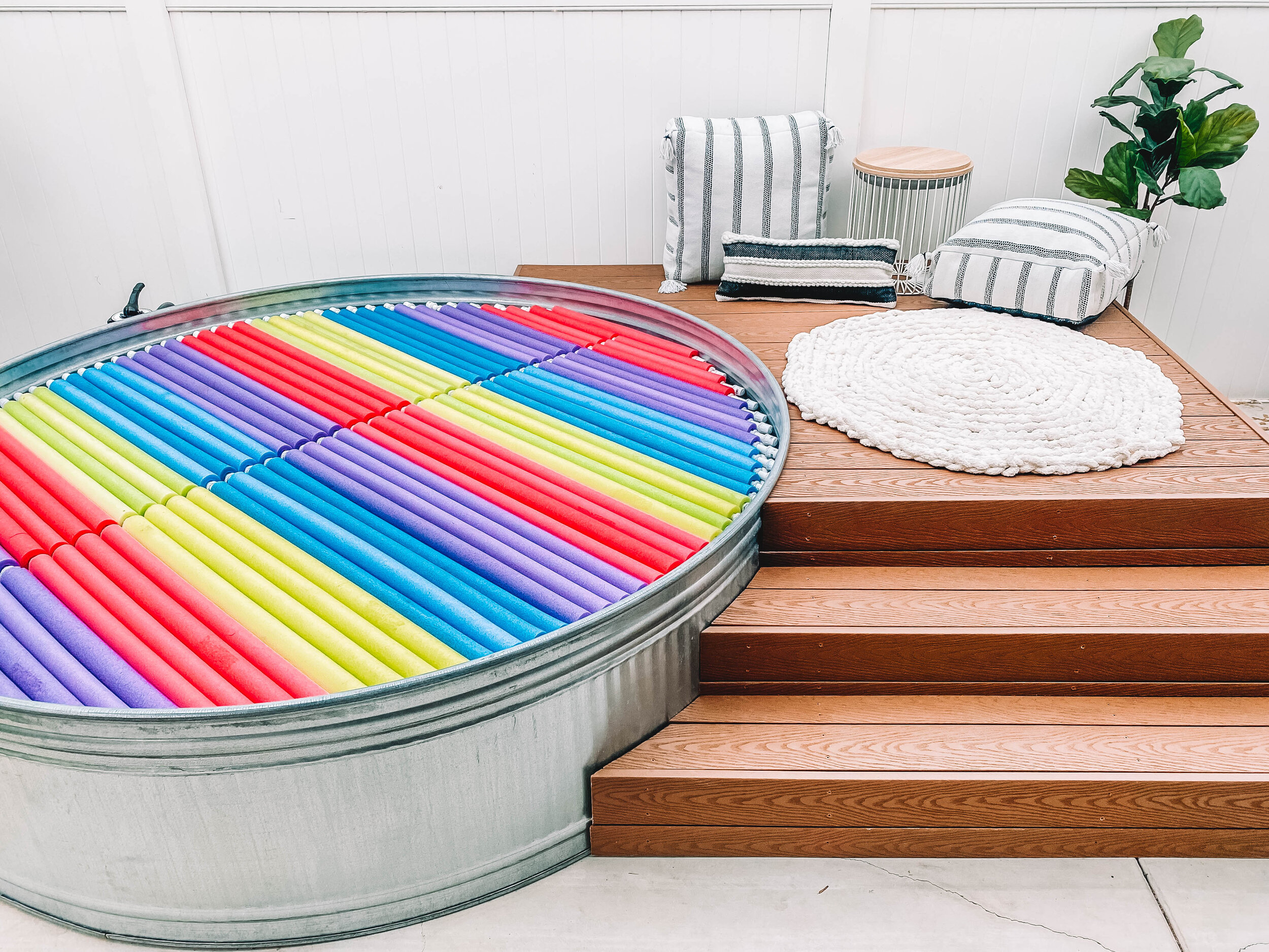 DIY Stock Tank Pool Noodle Cover