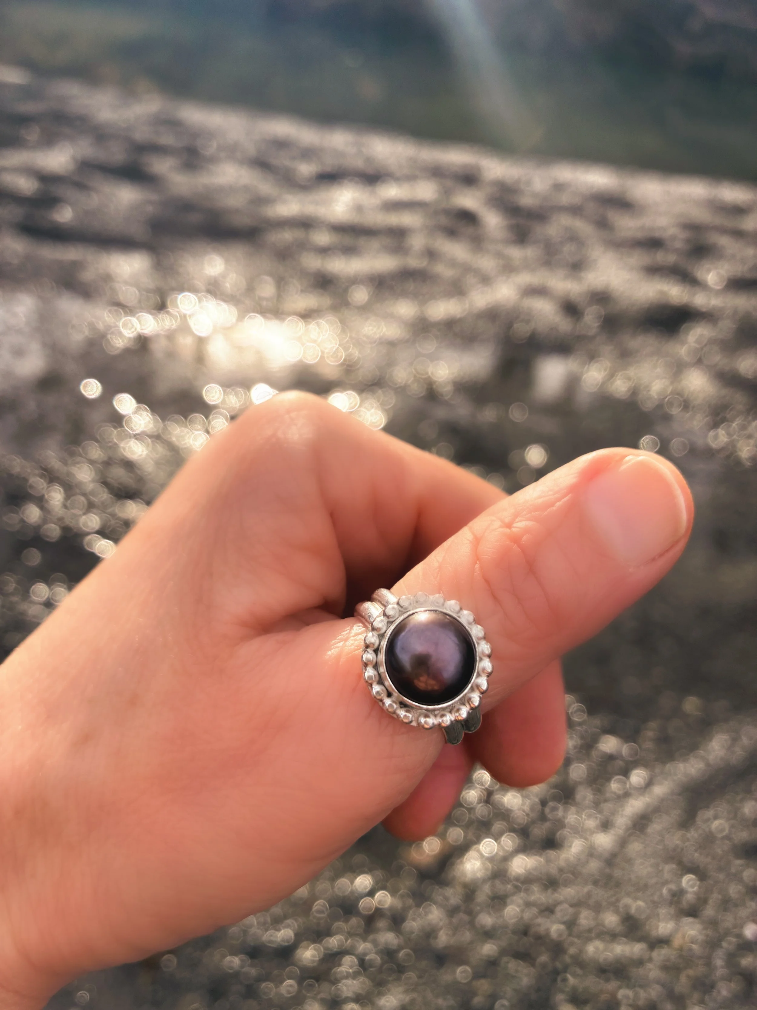 Dark pearl ring 3.jpeg
