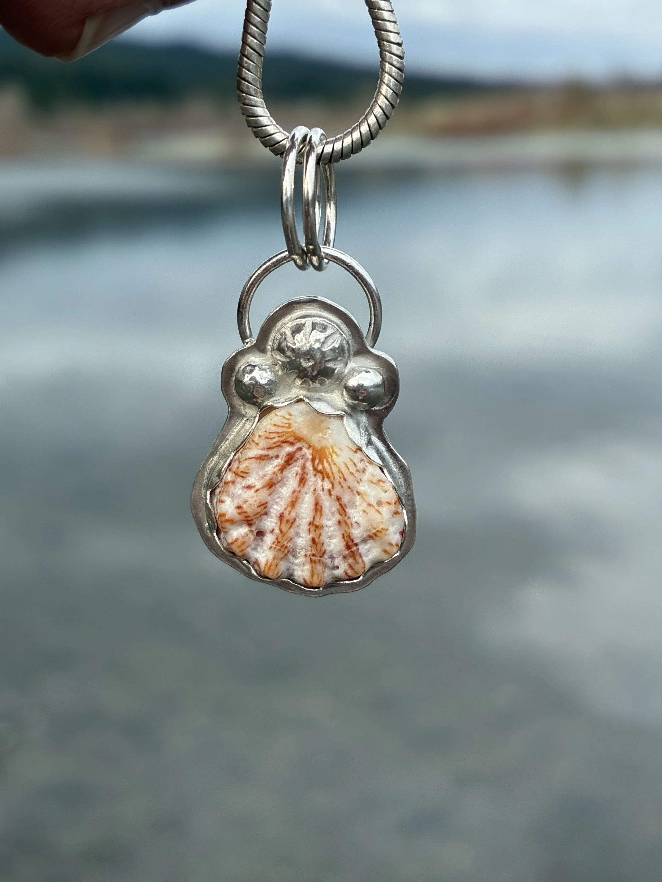 Kitten paw Silver pendant 3.jpeg