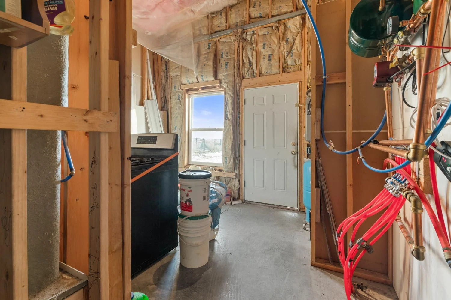 4 Gary Ln-2100 1.jpg