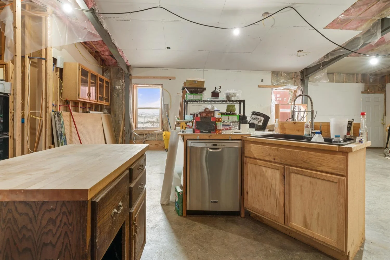 4 Gary Ln-2115 1.jpg