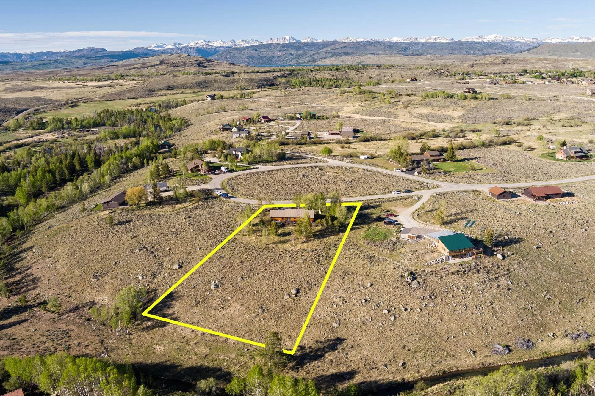 Aerial with Mtn & Property Lines.jpg