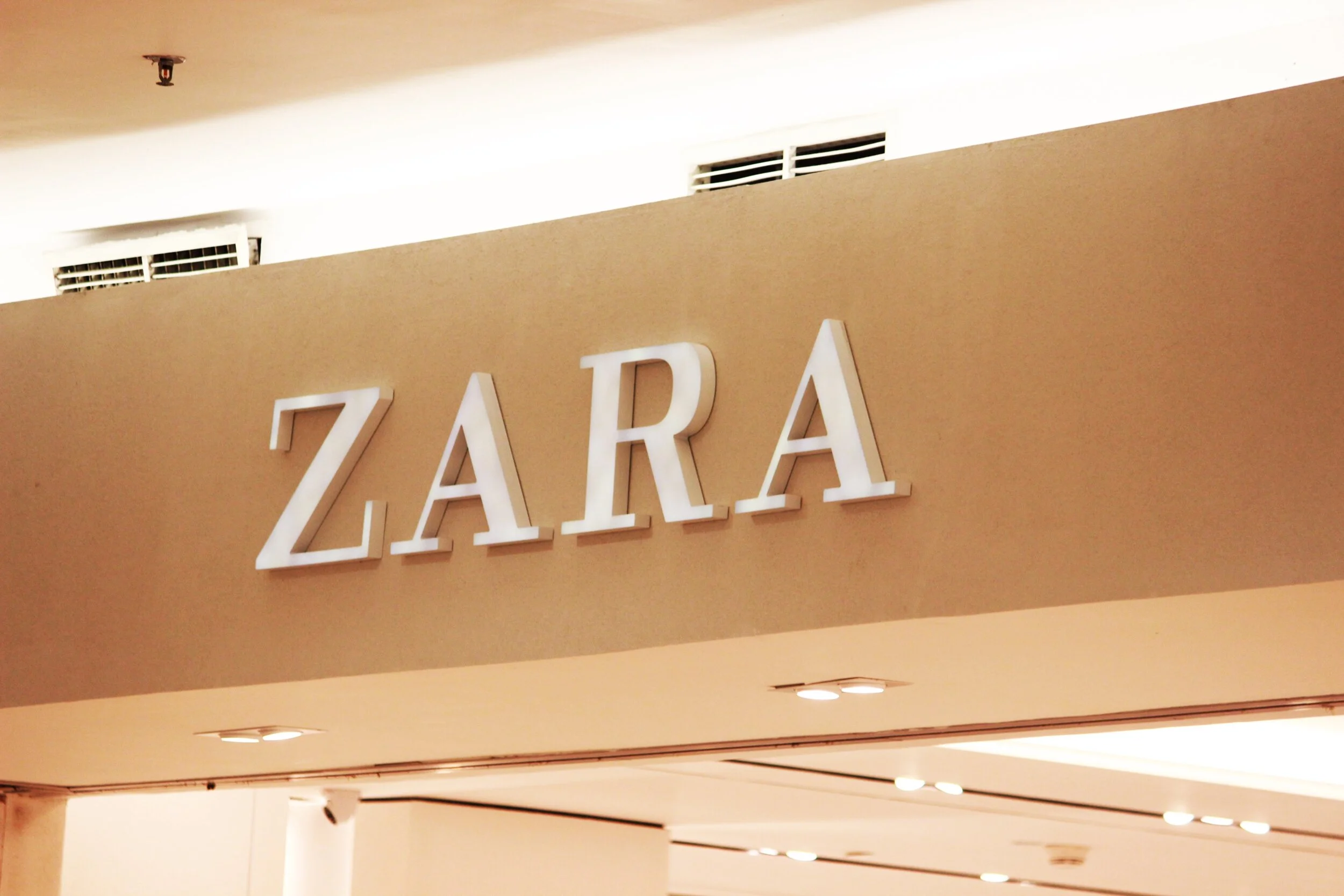 zara business attire