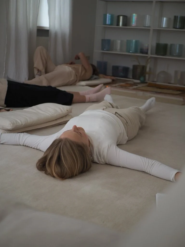 CBD und Sound Bath: Entspannung auf einer neuen Ebene