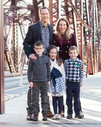 LindsayFamilyBridge.jpg
