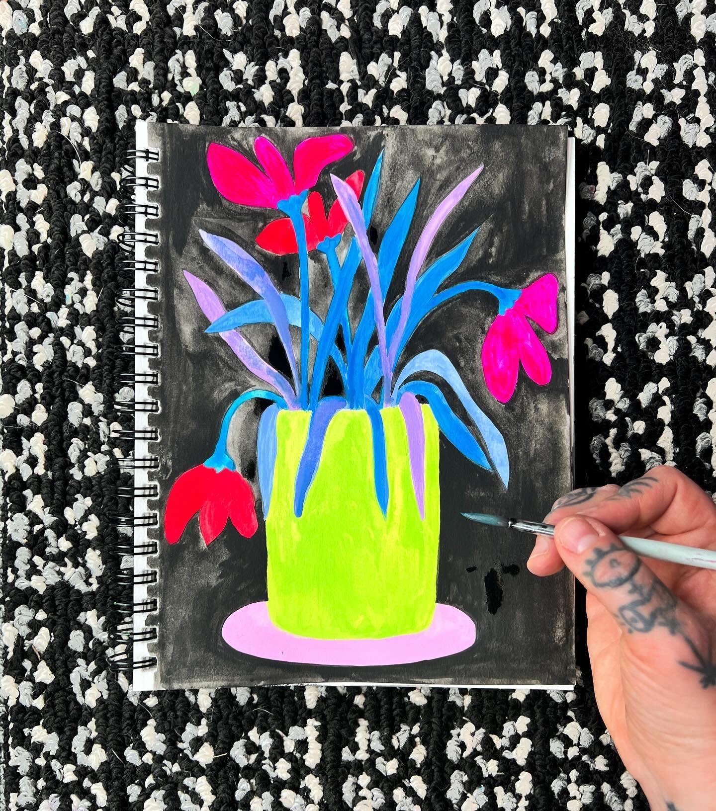 I have found myself at a point where I am making art every day after a long hiatus. even if that means = quick, messy, droopy sketchbook flowers during my kid&rsquo;s naptime❣️
.
.
.
.
#pittsburghartist #painteveryday #colorfulart #flowerart #flowerp