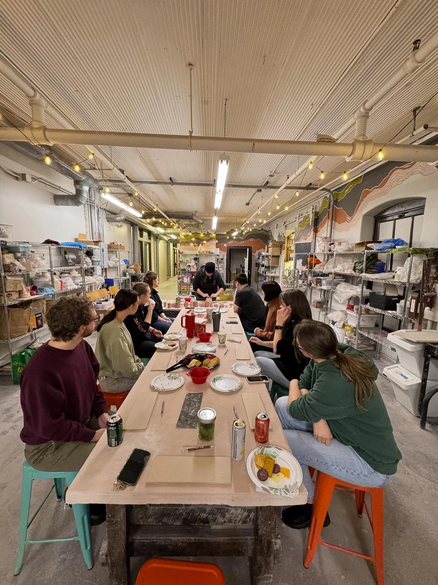 We had so much fun attending the MYO (Make Your Own) Mug class at @erieclayspace!☕️

We love getting the chance to connect with other creatives in our community and learn something new together. It was amazing to see all the classes and membership op