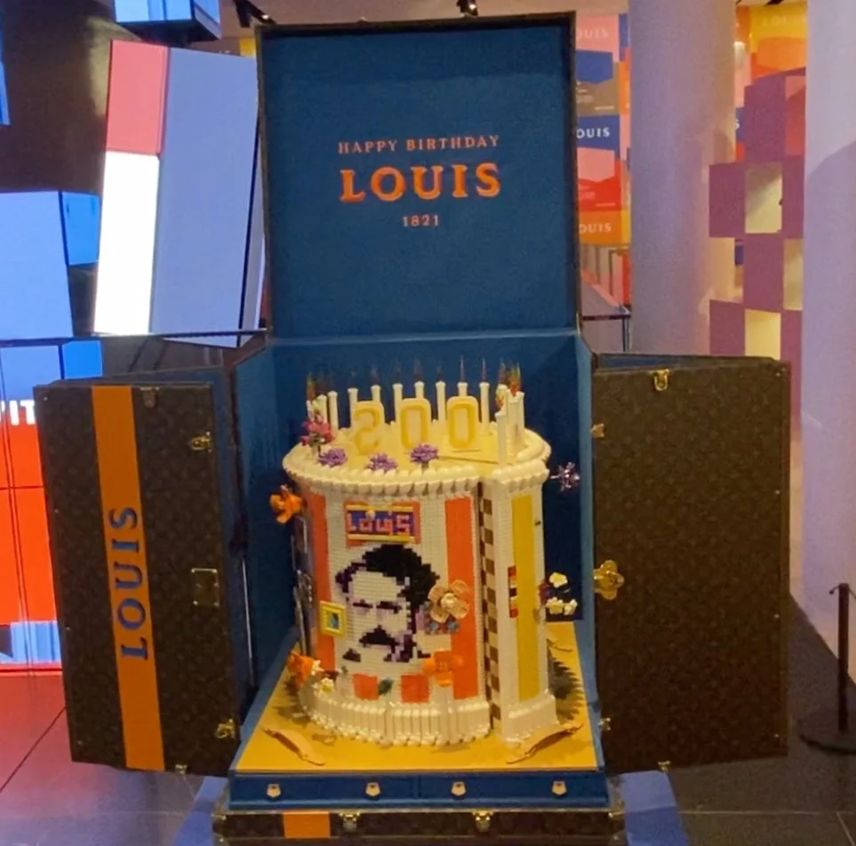 Louis Vuitton "200 TRUNKS 200 VISIONARIES ;THE EXHIBITION "IN New York