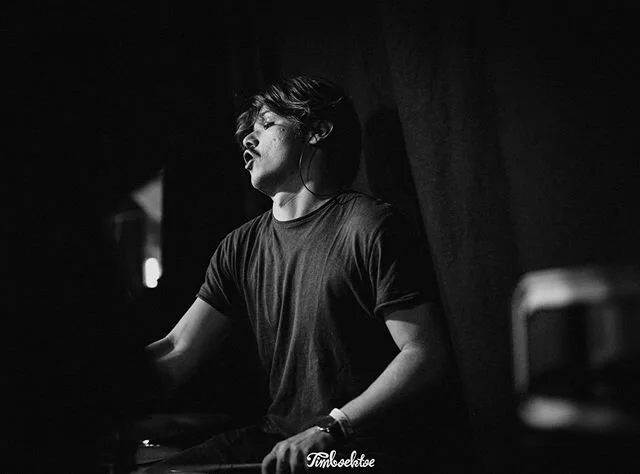 Drumroll please! @thomasvdheijden 
@timboektoebeach 
#blues #music #rock #livemusic #guitar #rockmusic #jazz #bluesrock #guitarist #bluesguitar #musician #bluesmusicians #rawblues #singer #raw #musicians #originalmusic #soulmusic #bluesfestival #fend