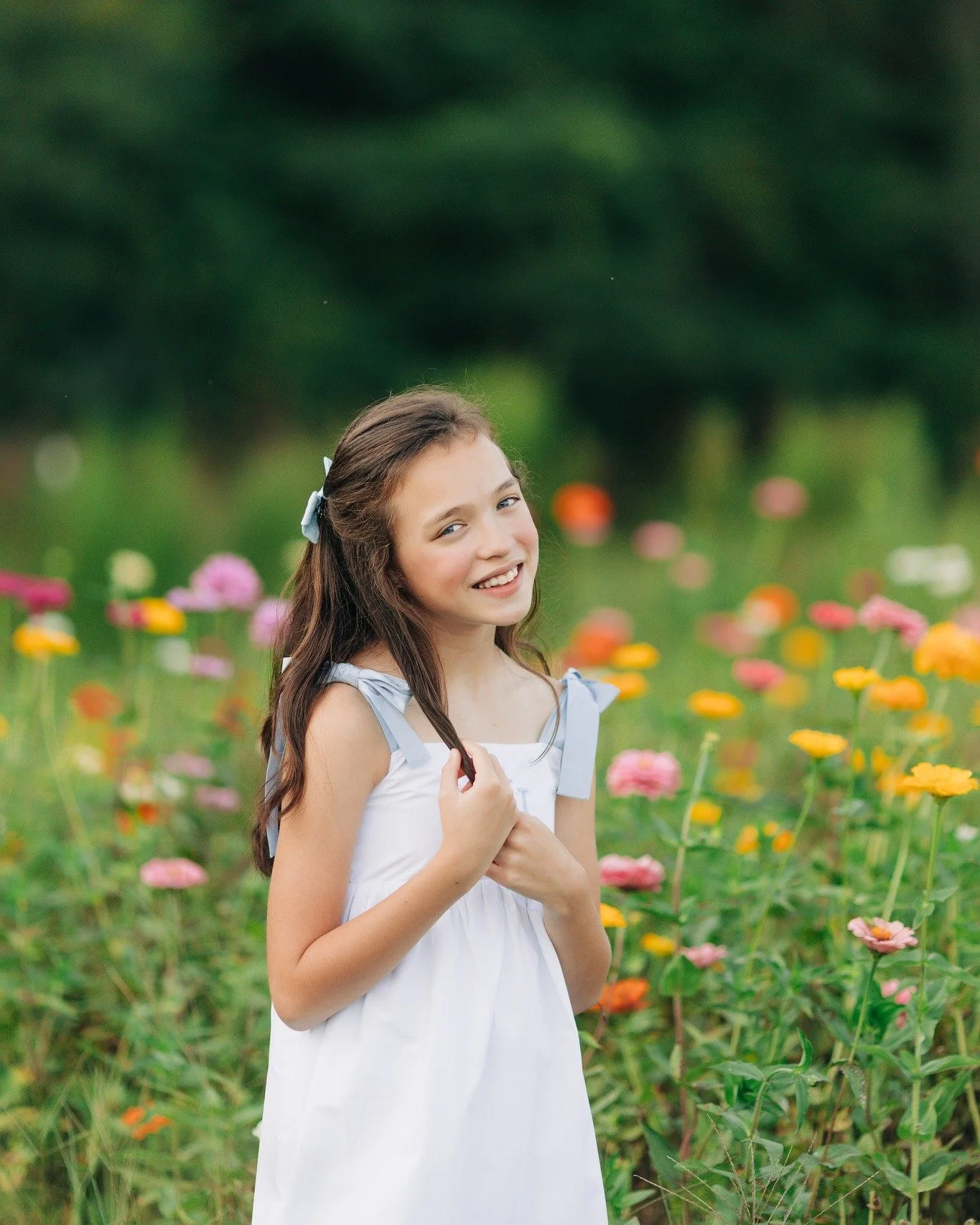 as long as it still feels like summer in Georgia - I guess I can keep sharing summer images ;) You can always DM me to book your 2025 or 2026 photos &lt;3 #summertrends #zinnias #mzpbabies #milestone #gwinnettphotographer @fern.creek.farm
