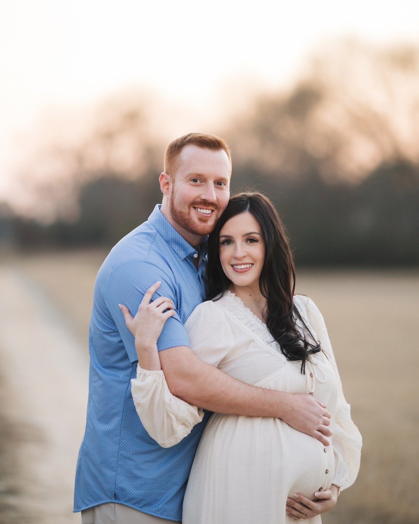 TWINS are on the way for Ben + Emi!! 
Thankfully we shot their session during the false Spring a couple weeks ago. No way we would have made it in the freezing cold! 

@michelezakeri 
@michelezakeriphotography 

 #photographer #familyphotography #mzp