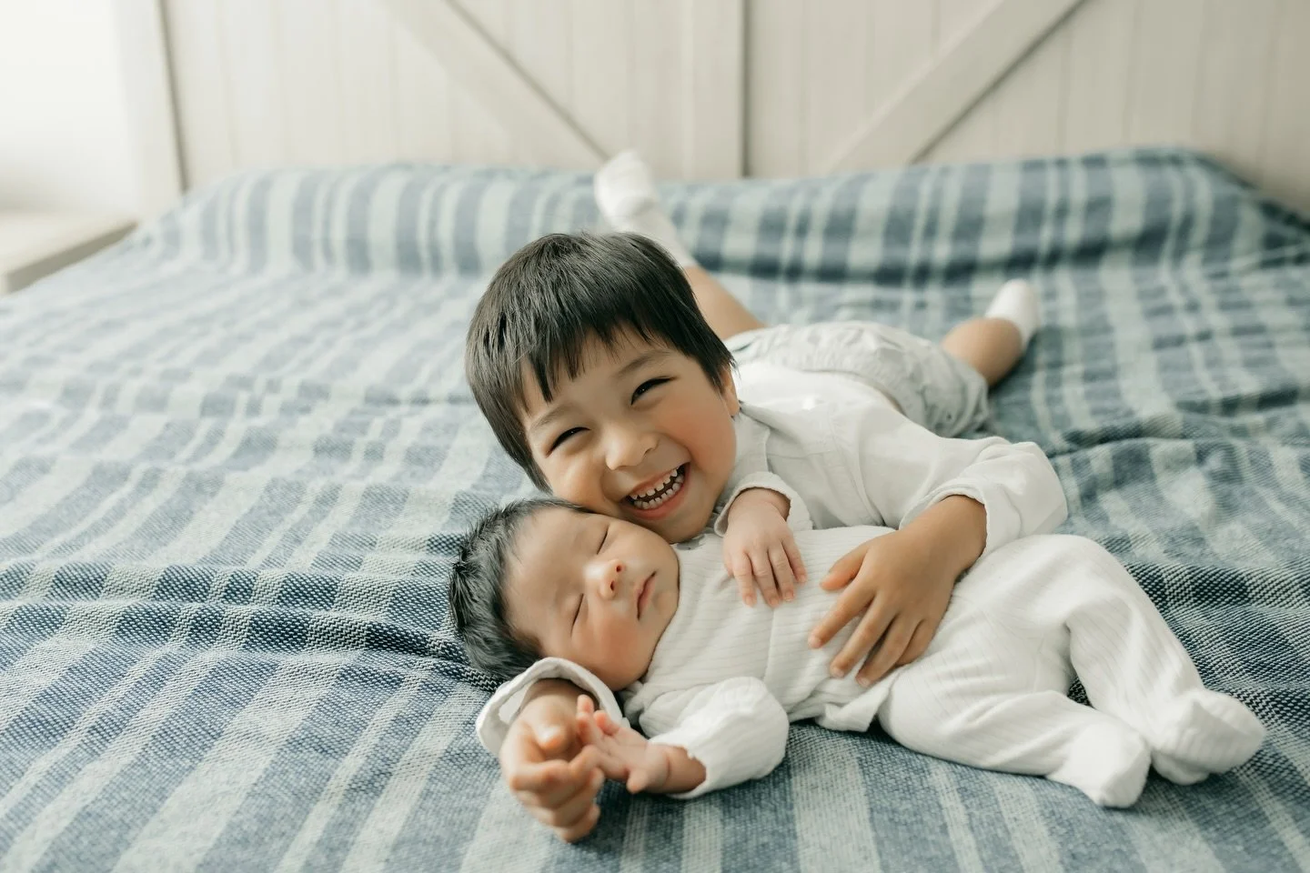 Lincoln + Bentley 
automatic best friends 
🩵🩵🩵
#mzpbabies #lifestylenewborn #newbornphotoshoot