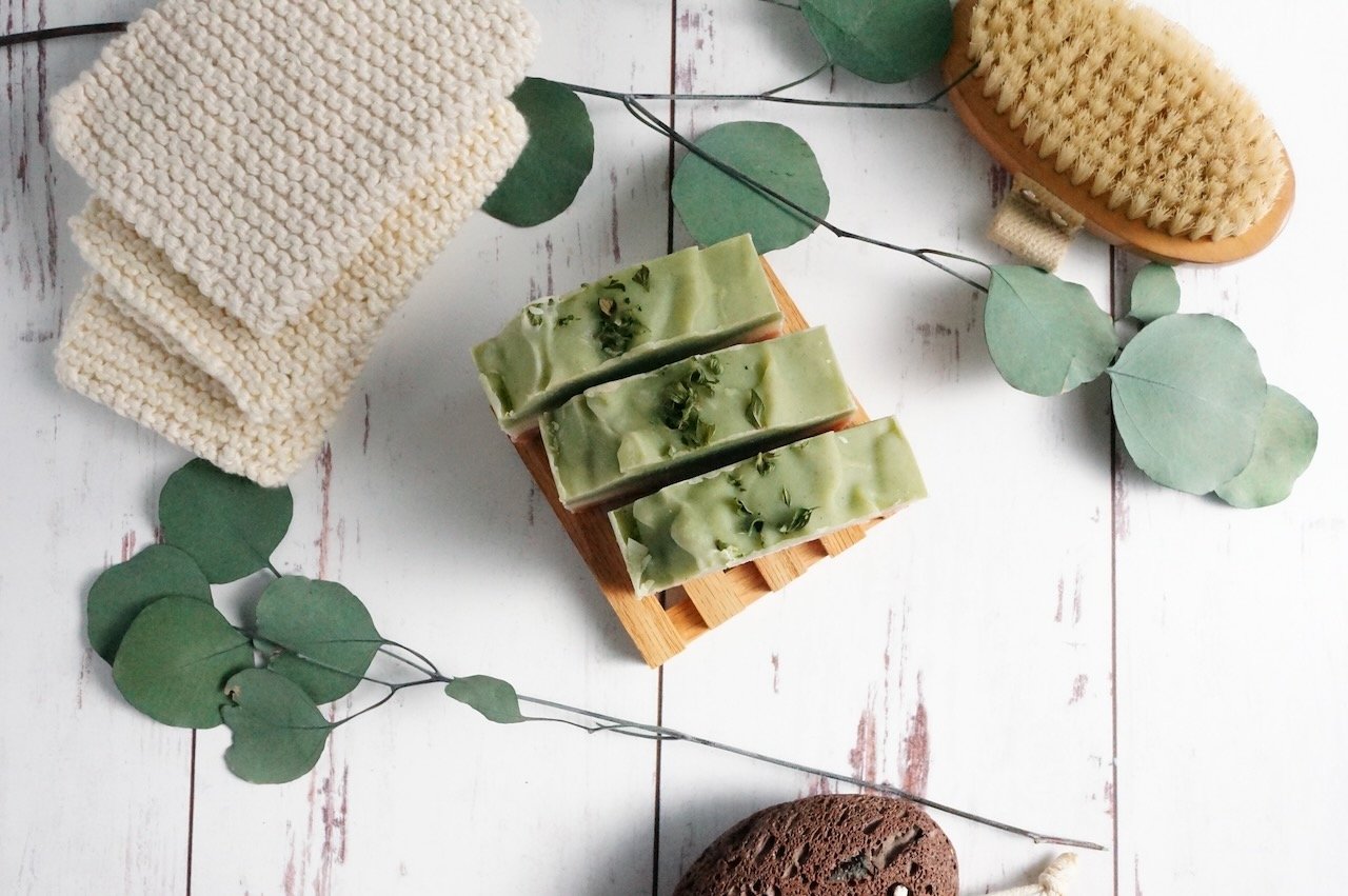 eucalyptus  lavender bath and shower bar.jpeg