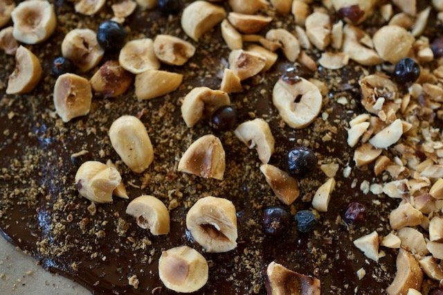 juniper and hazelnut dark chocolate bark recipe