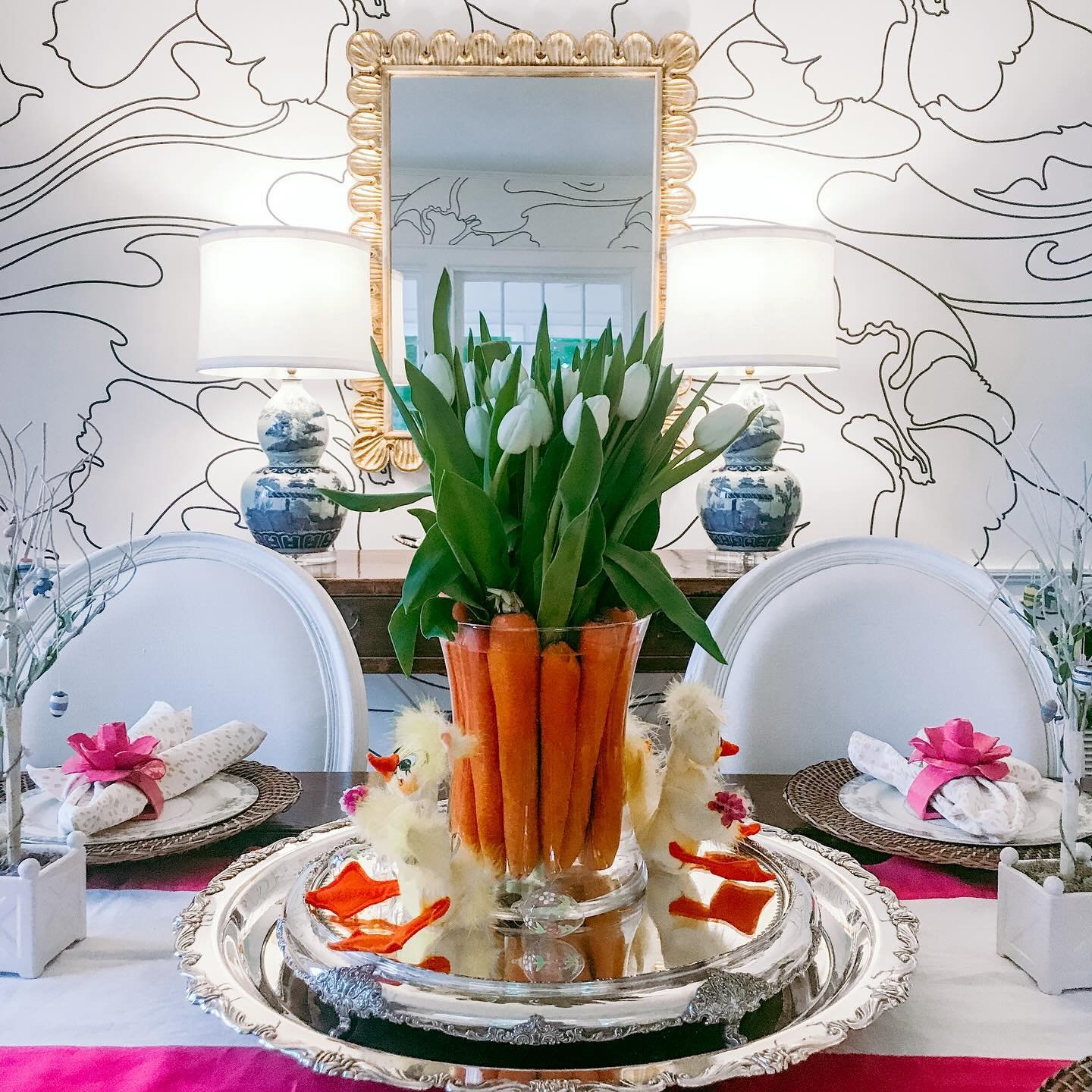 Happy Palm Sunday 🌴 I hope your week is filled with joy and family as we prepare for Easter Sunday, and the blessings of hope and light ahead! 🩷
For the past few years, I&rsquo;ve made this centerpiece of carrots and flowers.  Even this year, Sarah