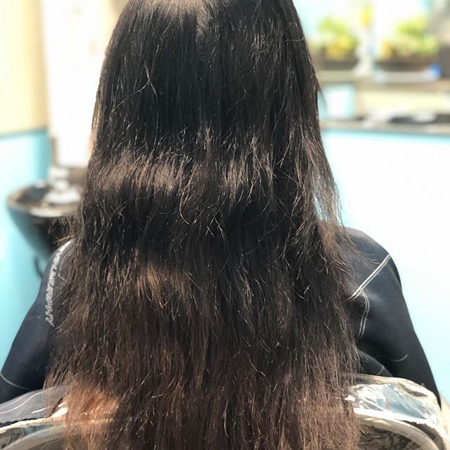S W I P E  R I G H T ➡️ Before and after 
Balayage on dark hair 🥰
#omaha #omahahairstylist #smallbusiness #localbusiness #omahahairsalon #haircolor #balayage #hairstyles #haircut #booknow