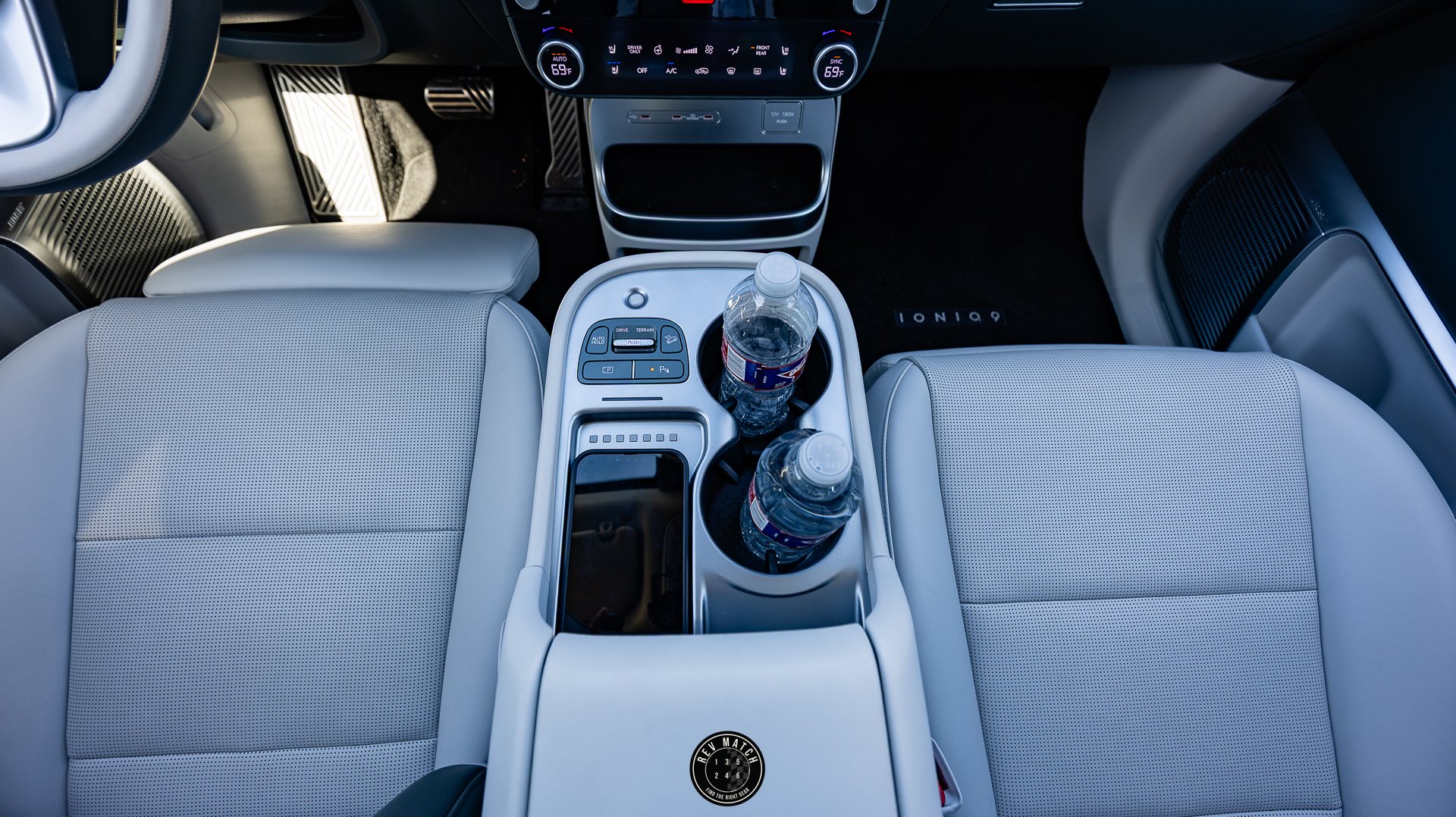 2026 Hyundai iONIQ 9-16.jpg