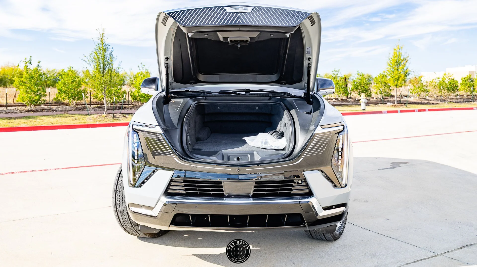 2026 Cadillac Escalade IQ-5.jpg