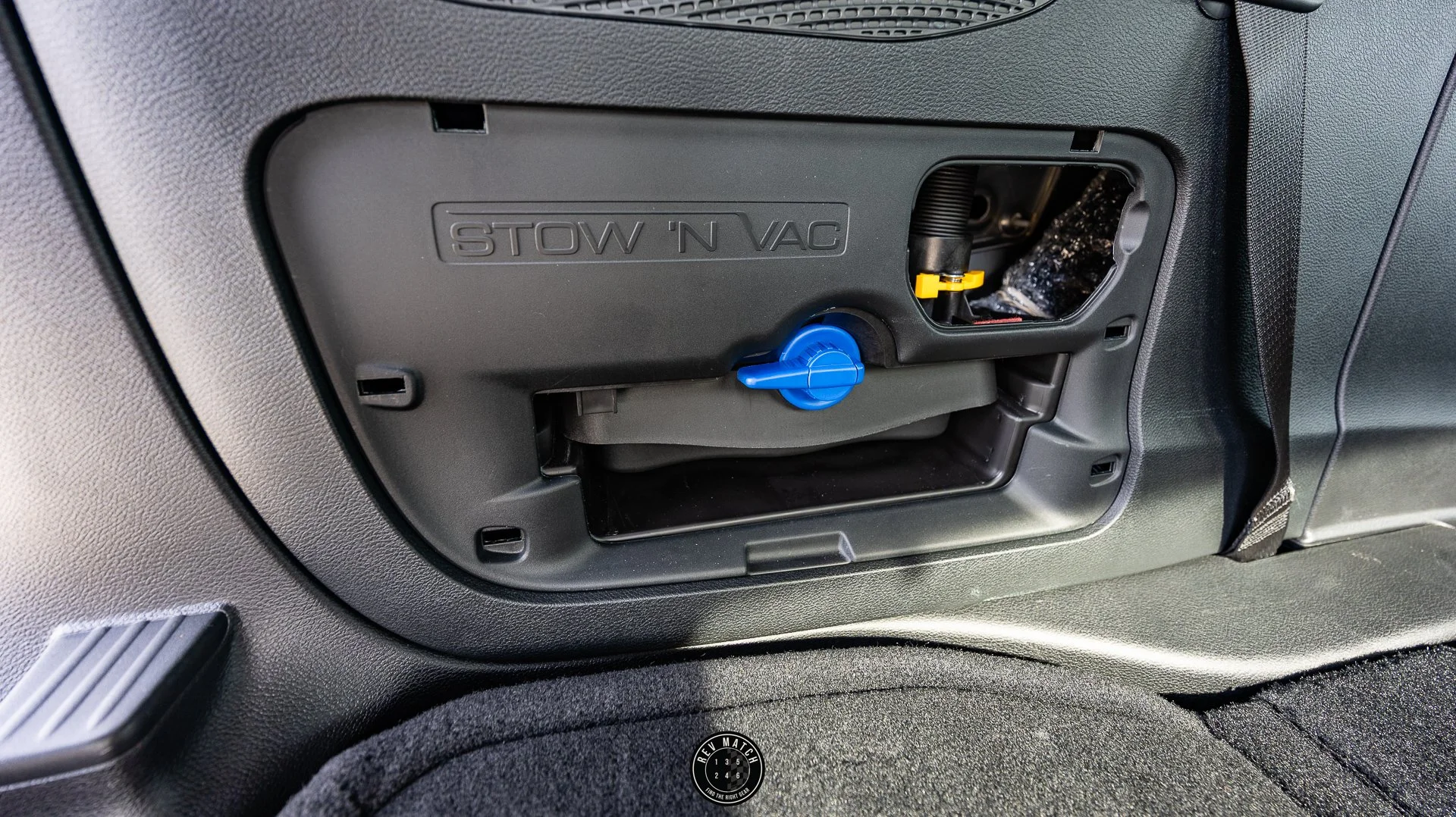 2025 Chrysler Pacifica Limited-10.jpg