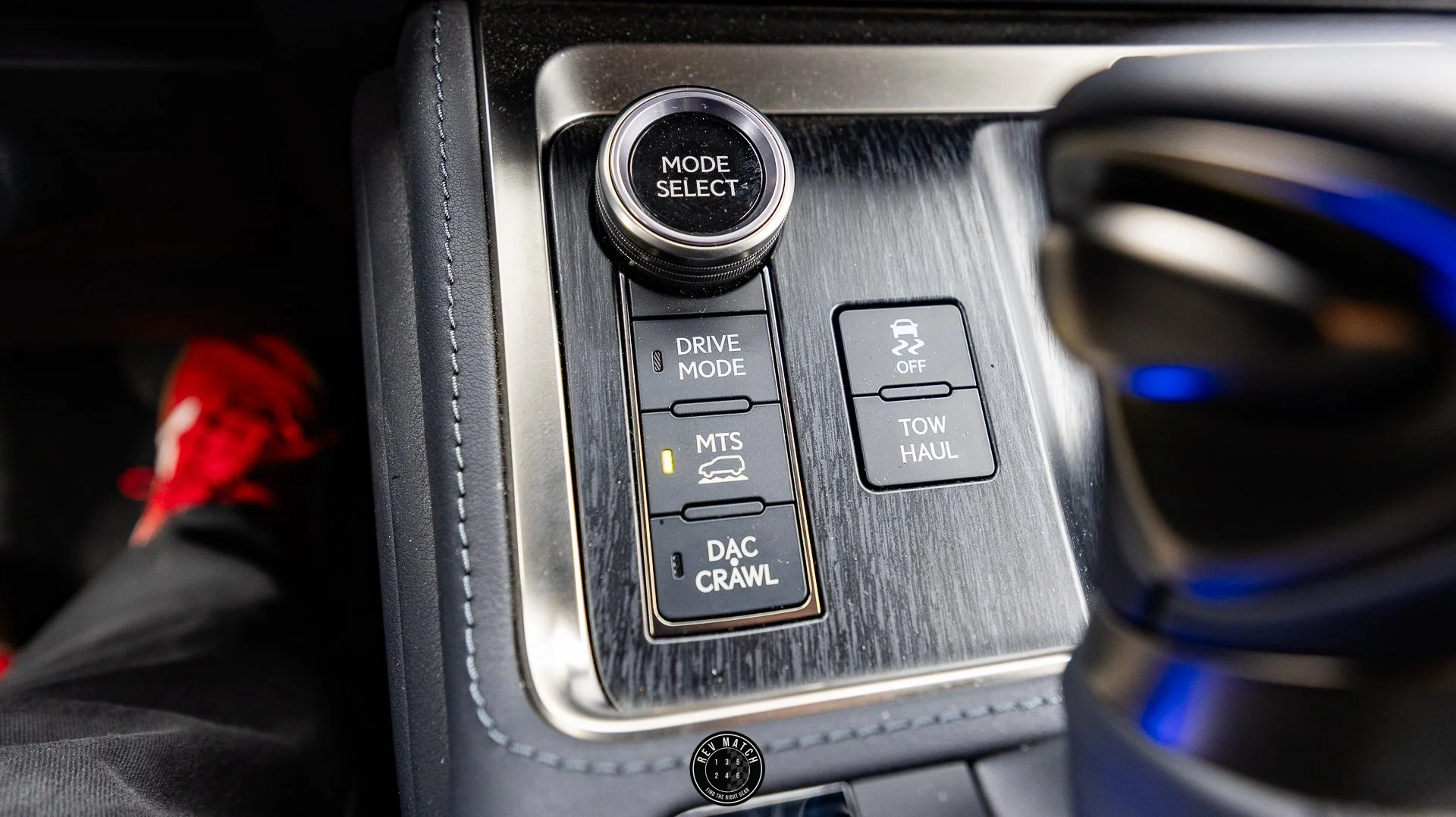 2025 Lexus GX 550 Overtrail+-16.jpg