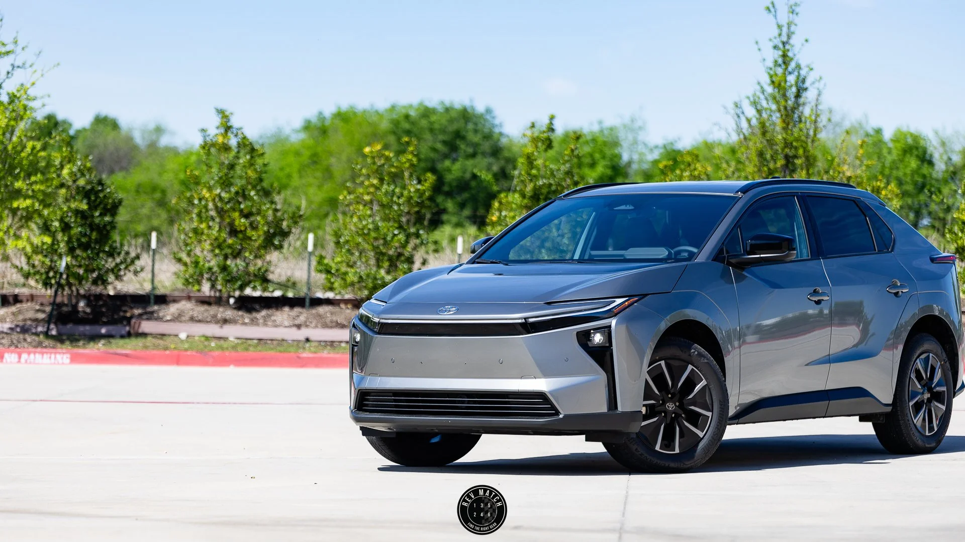 2026 Toyota BZ XLE Plus-2.jpg