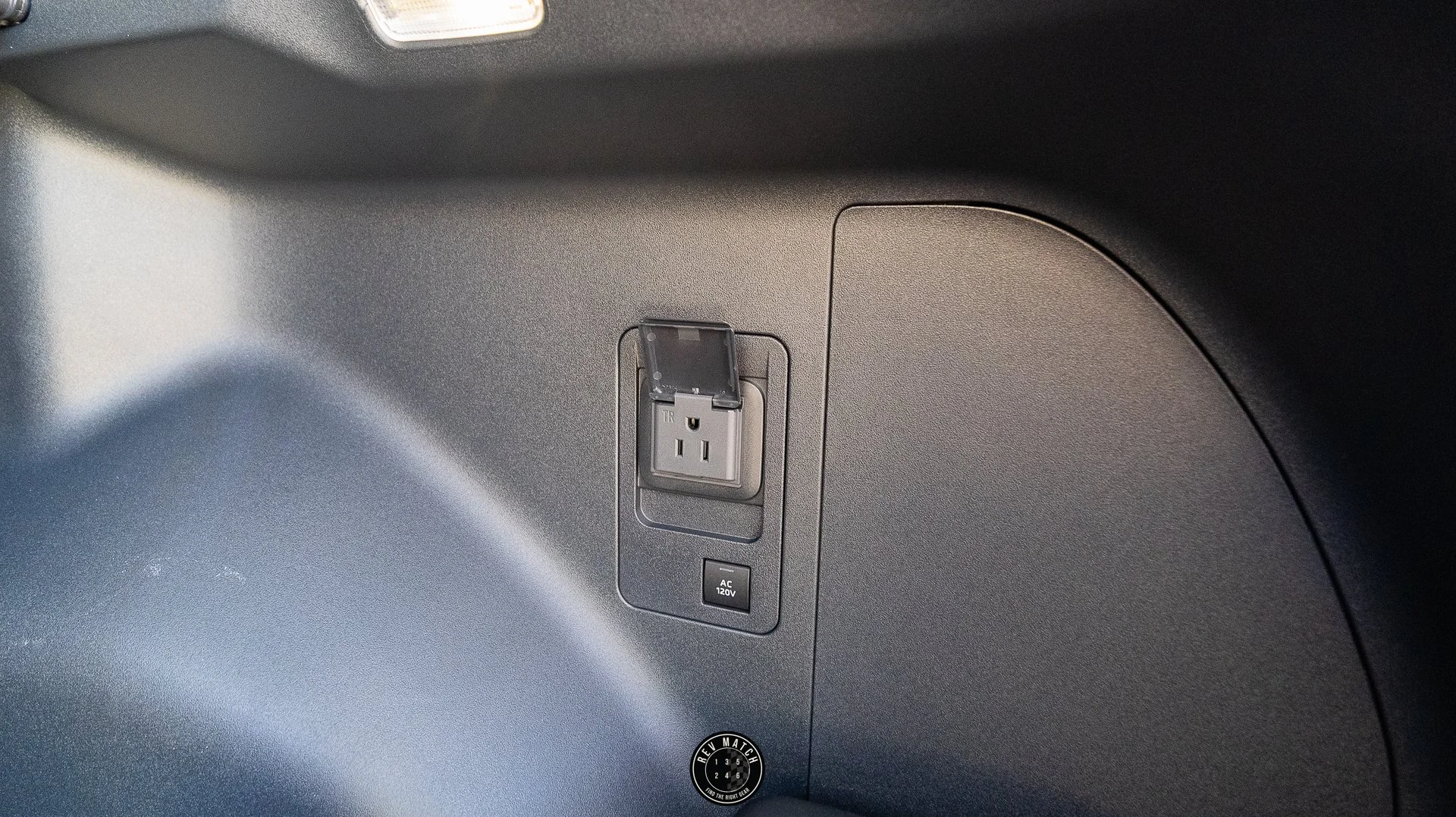 2026 Toyota BZ XLE Plus-25.jpg