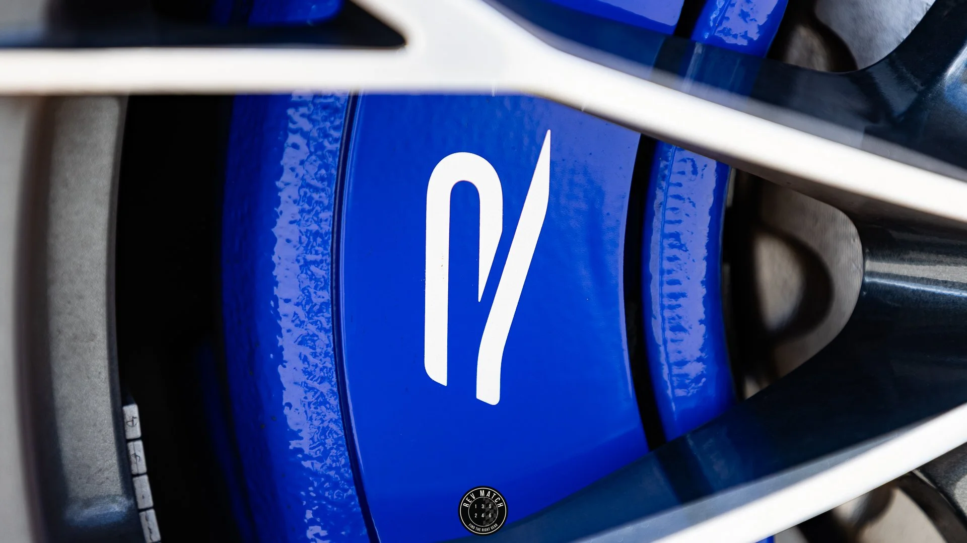 2026 Volkswagen Golf R-10.jpg