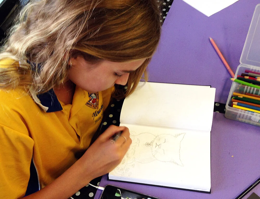 Elite teens-Charlie sketching-WEB.jpg
