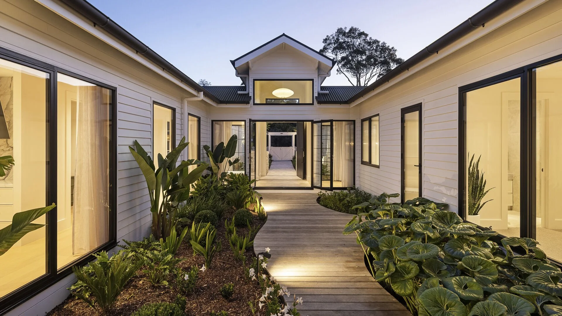 grand-prize-garden-courtyard.jpg