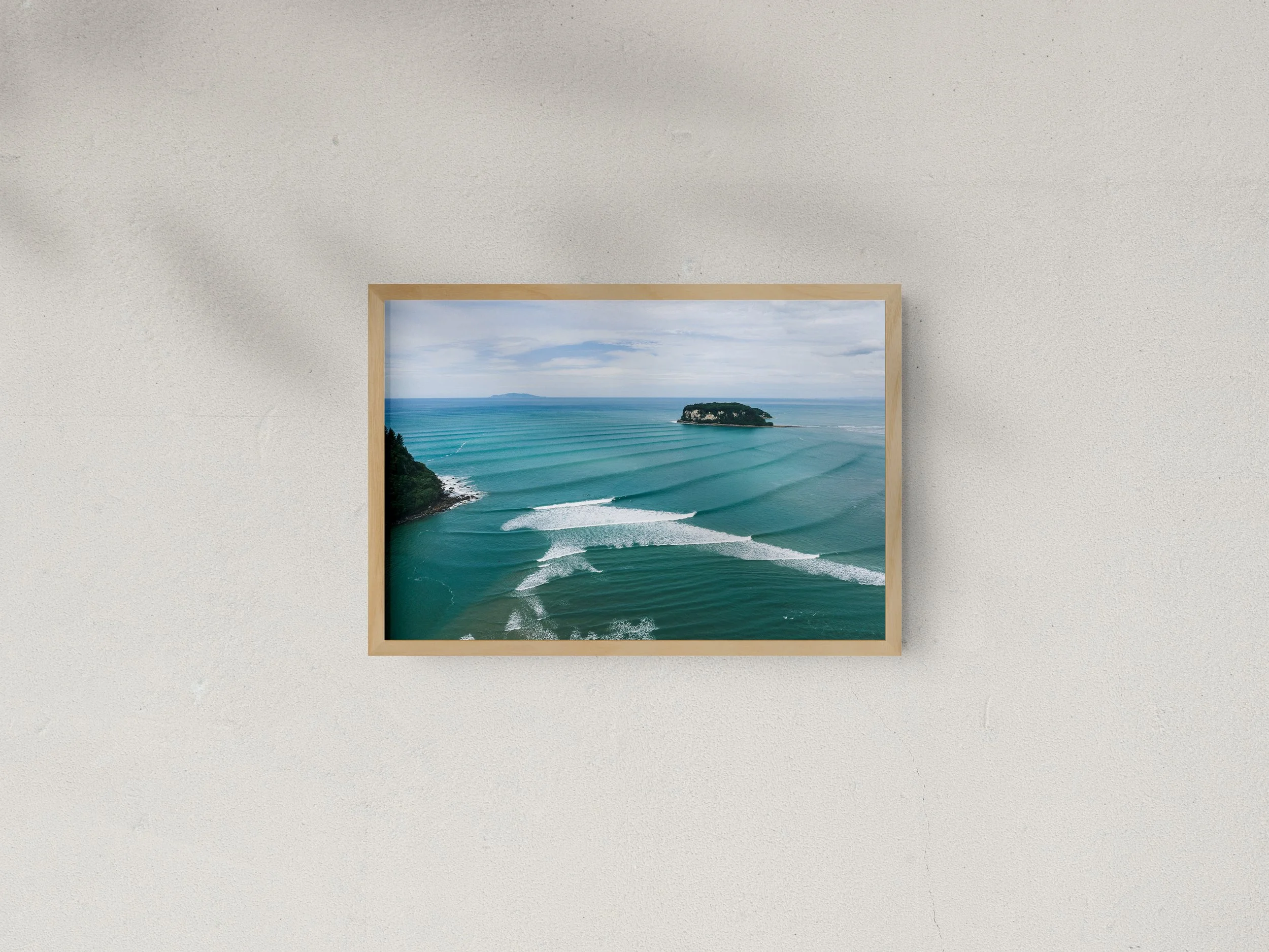 WHANGA BAR3.jpg