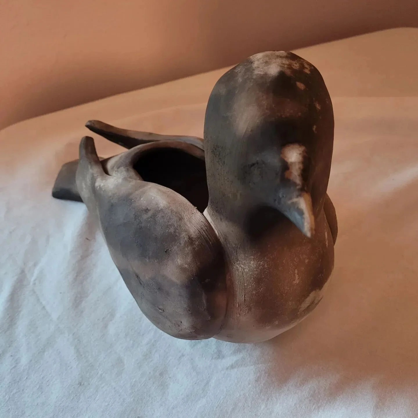 Last but not least ghost! Love how dark they turned out even thought the clay was pure white. 

#pigeon #bird #sculpture #ceramics #clay #slipcast #pottery #pitfired #pitfire