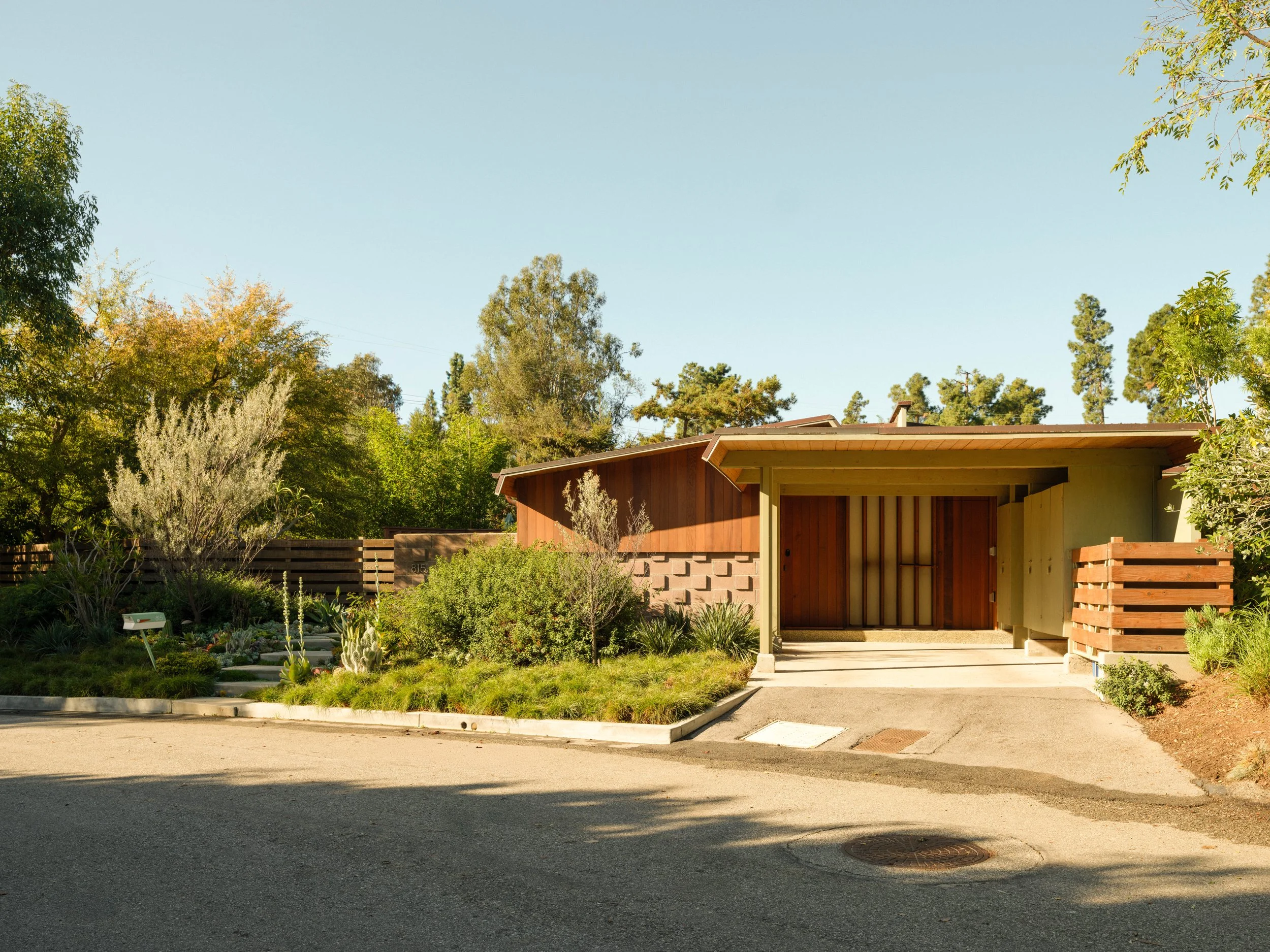 Grant Residence AQJ-005.jpg