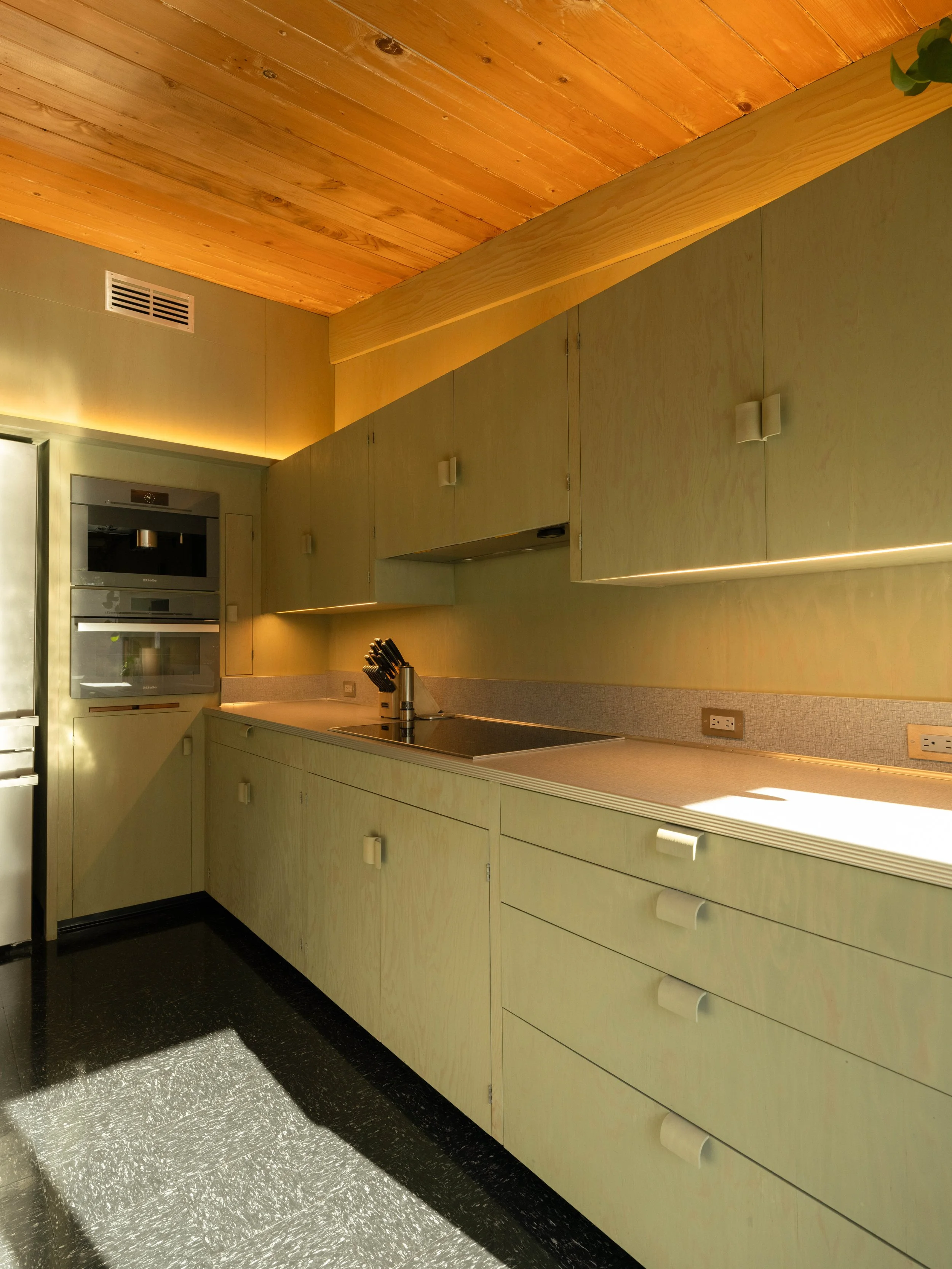 Grant Residence AQJ-041.jpg