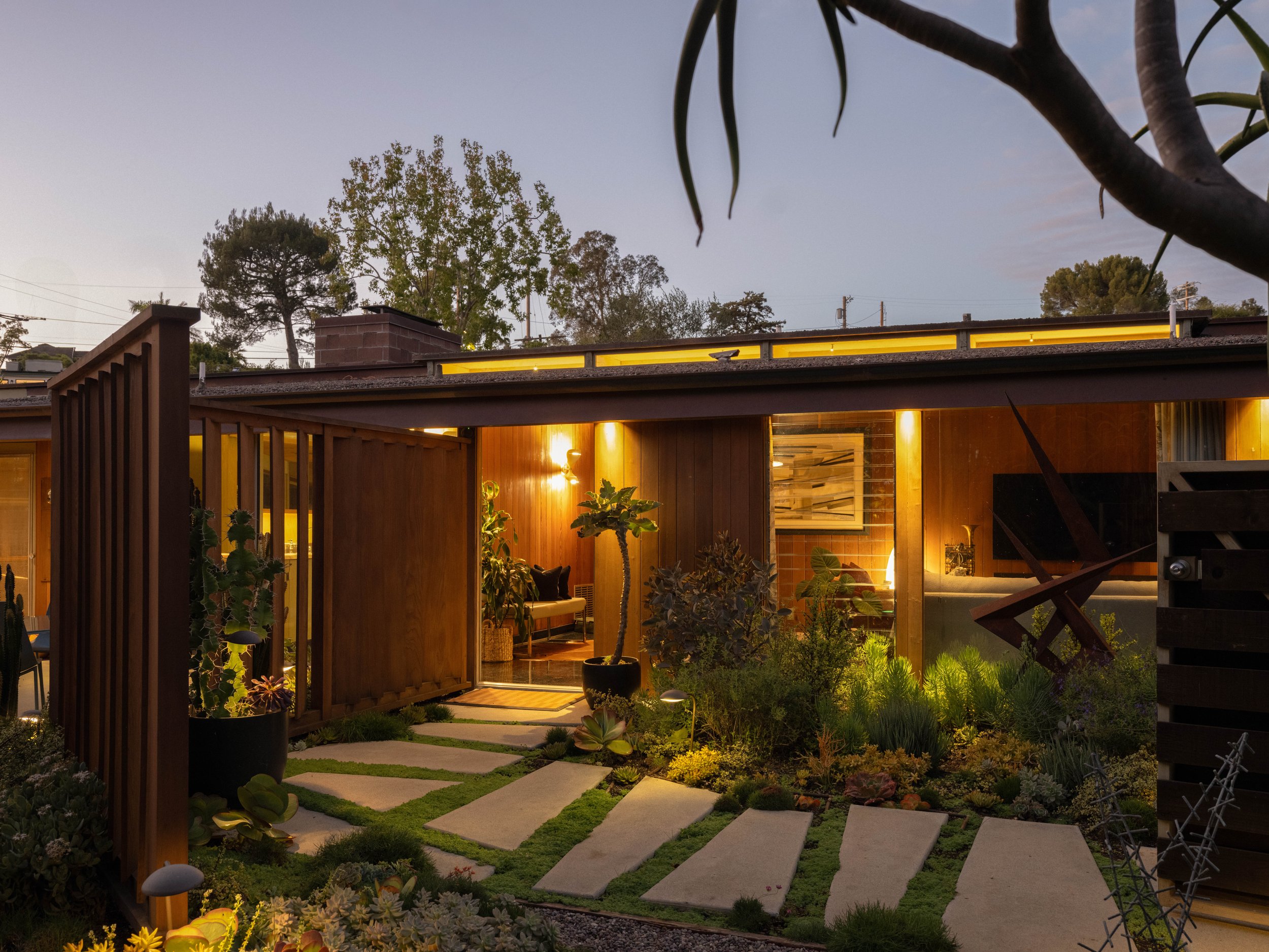 Grant Residence AQJ-100.jpg
