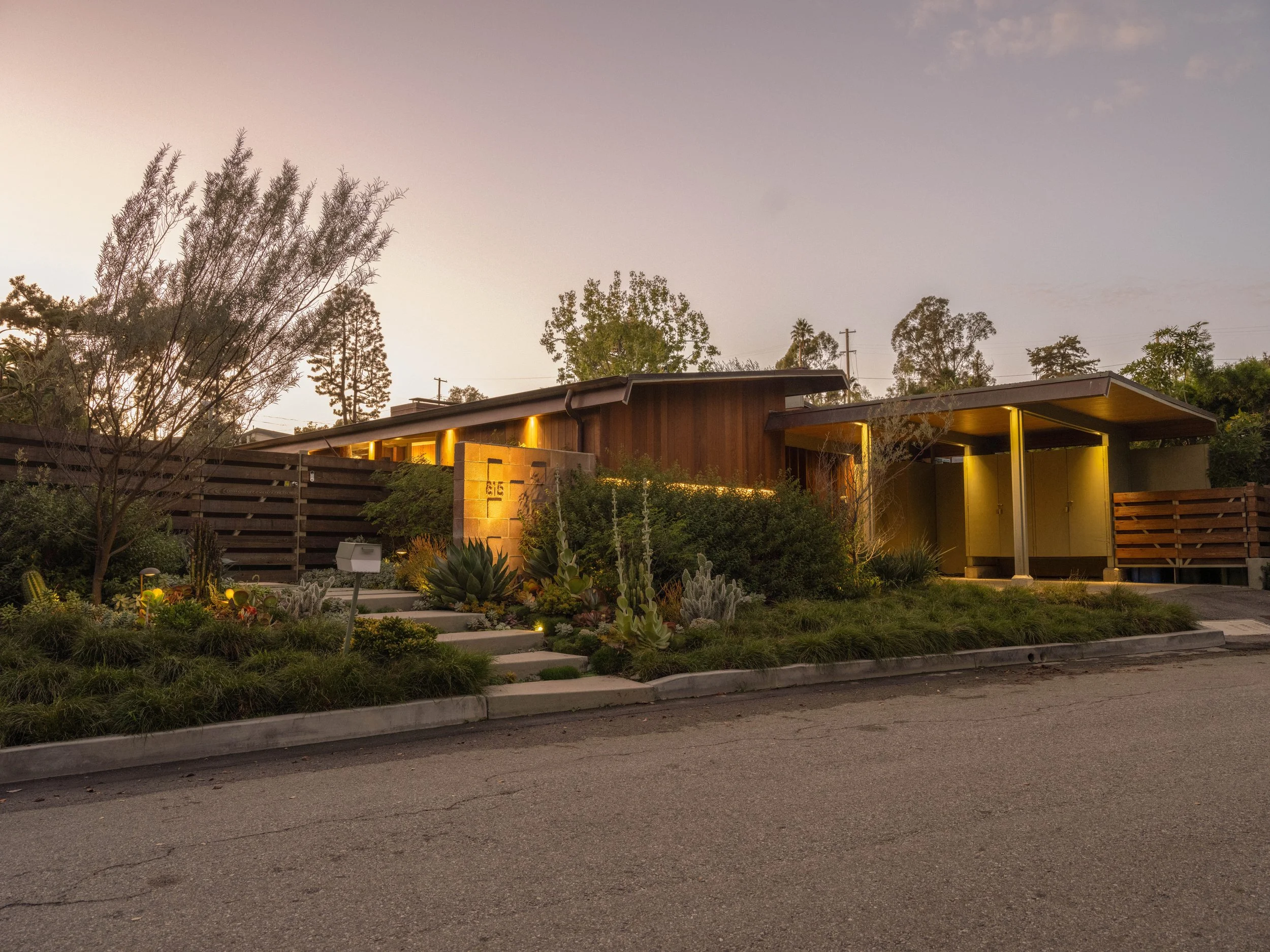 Grant Residence AQJ-098.jpg