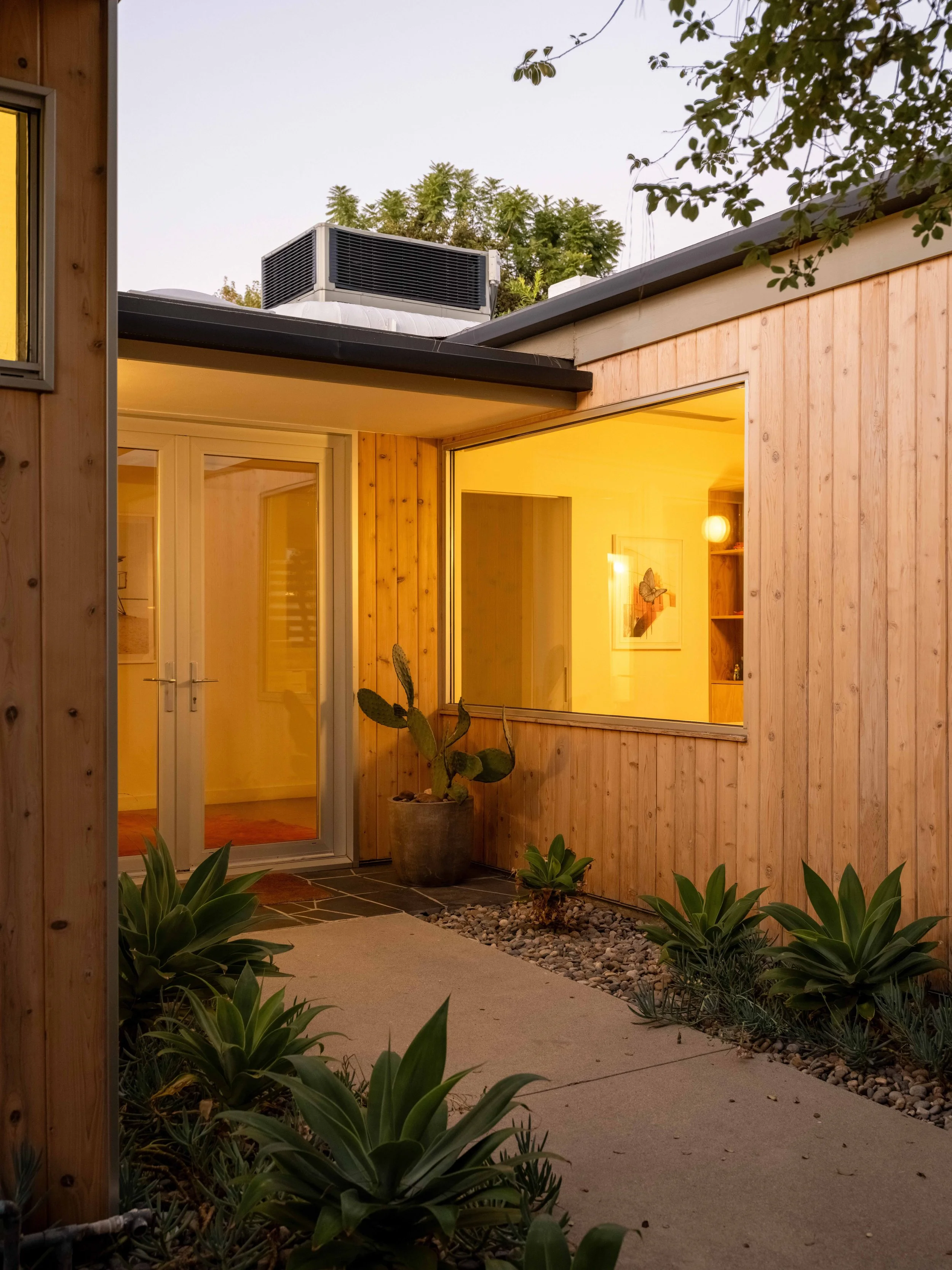 Simon House-124-2.jpg