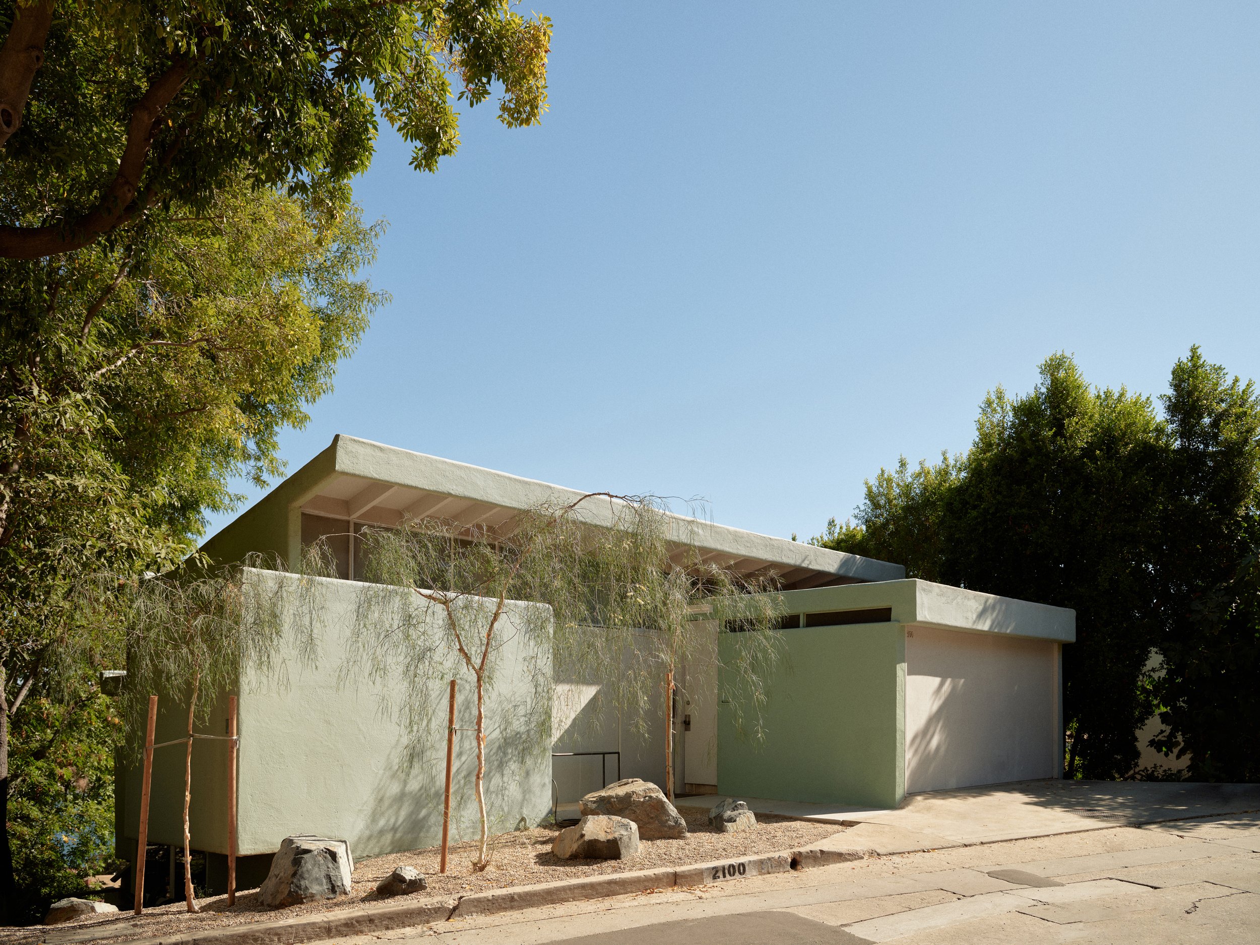 Open Space | The Walker House, R.M. Schindler, 1936 — Open Space Open Space | The Walker House, R.M. Schindler, 1936 — Open Space