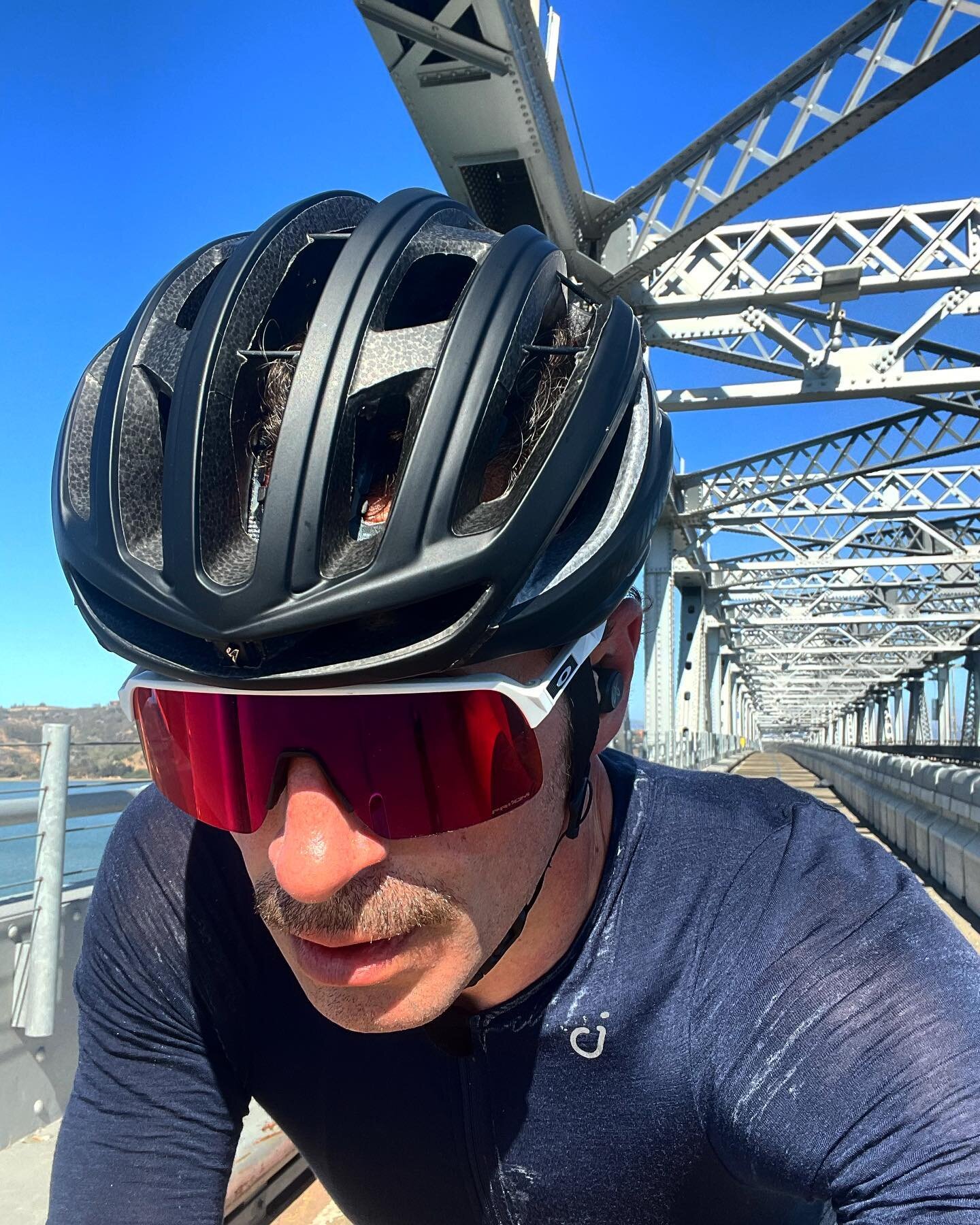 mt diablo and two bridges&hellip;from near 100 🥵 back to 55 in the city&hellip;🧂crusted&hellip;nothing more motivating than riding to get home&hellip;even managed to do a little fishing🪝&hellip;caught my tire 😂 

#chefweekend #adventuretime #cycl