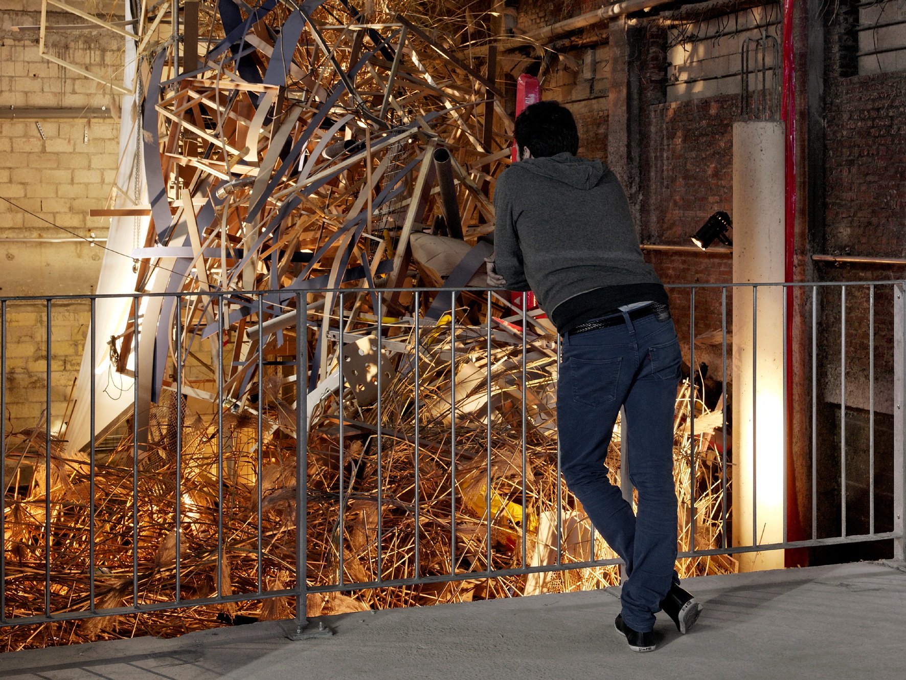 Vue de l’exposition de Asim Waqik, “Bordel Monstre”. Palais de Tokyo.