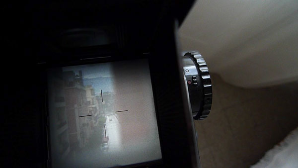 Everyday-Madonna-2009-2010-Nadim-Asfar-Installation-vidéo-12-WEB.jpg