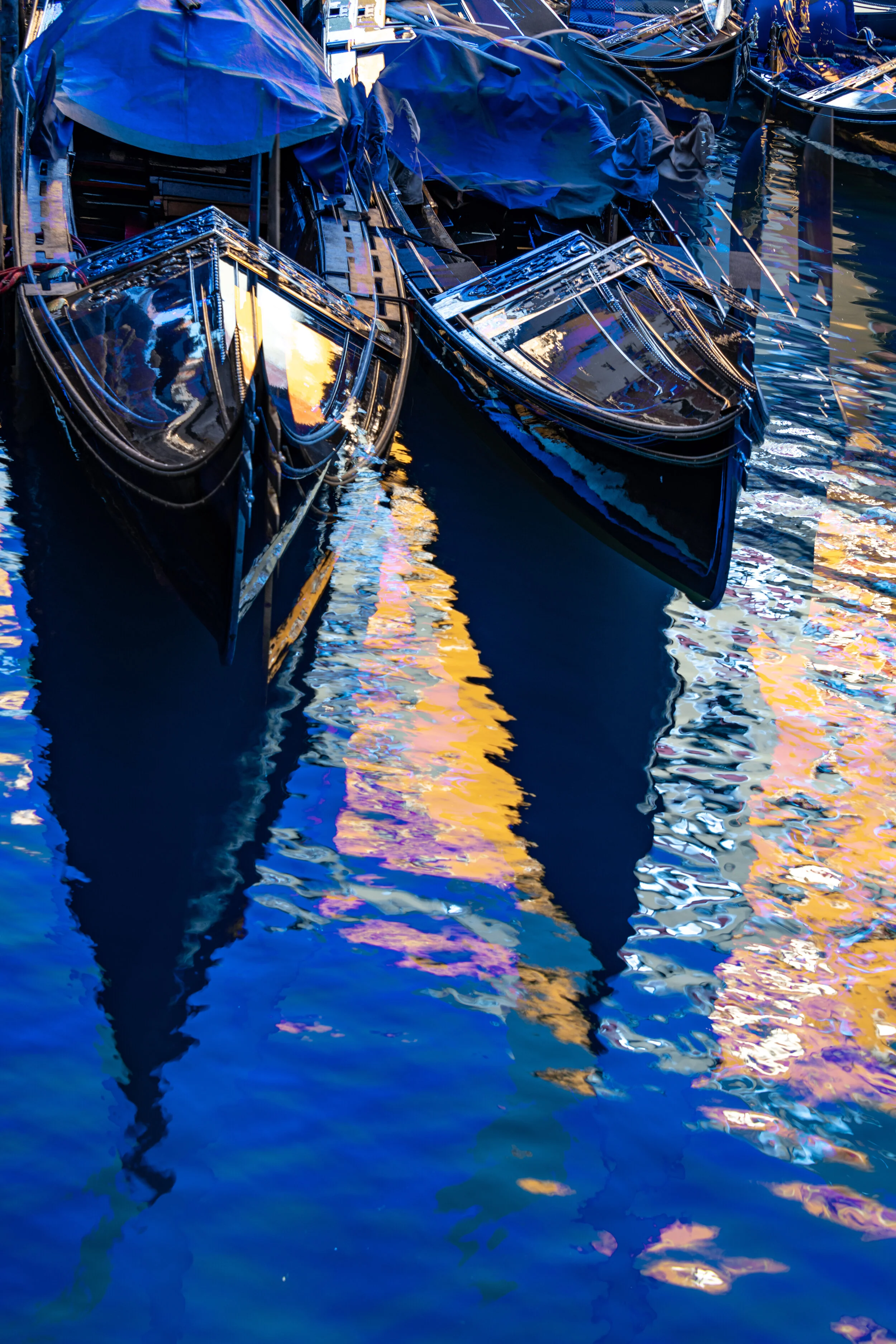 Ref: ICM 16 - Dancing Gondola's
